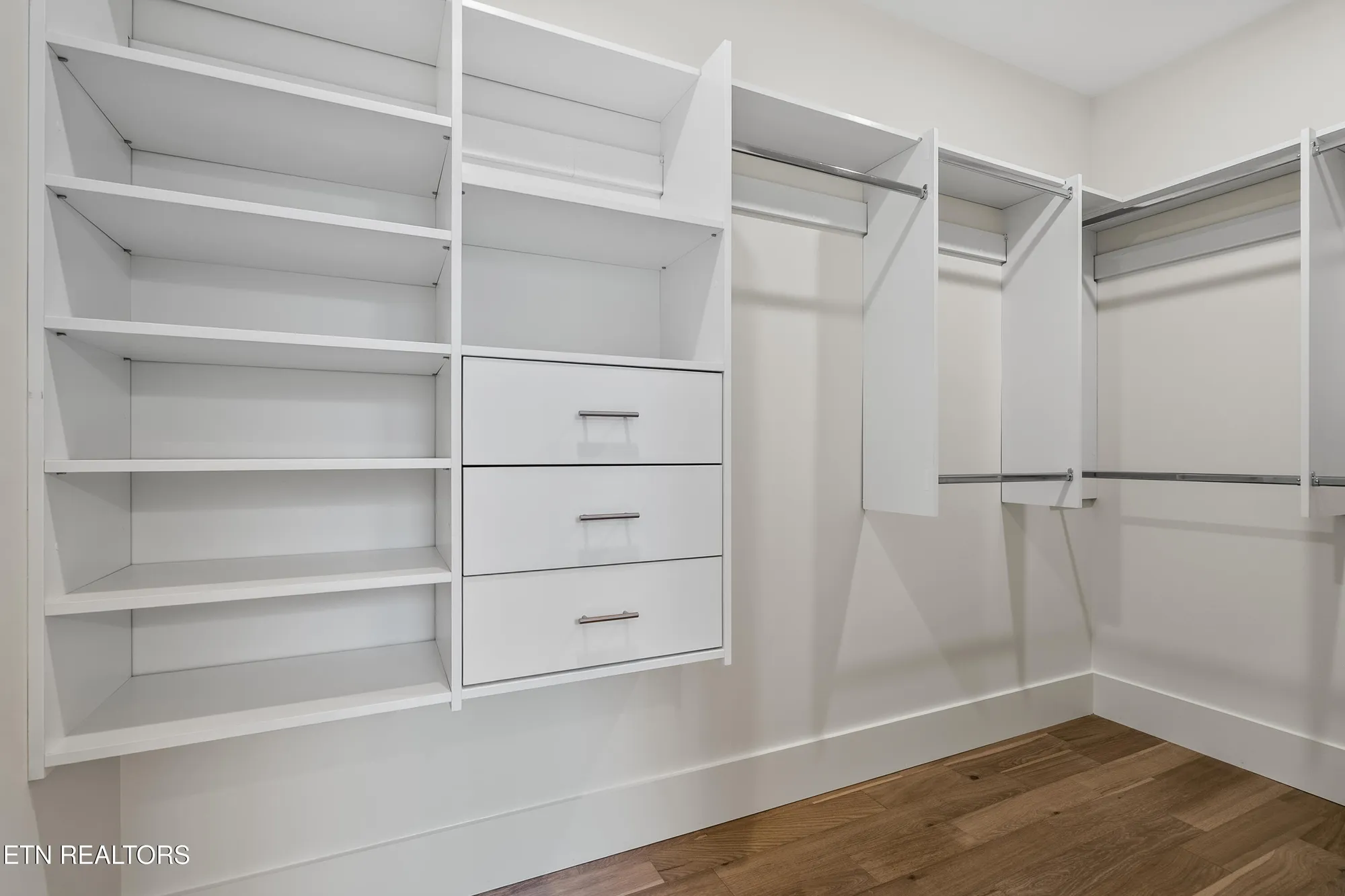 Property Slideshow image 26 of 45 | 117 inagehi way, Loudon, TN, 37774