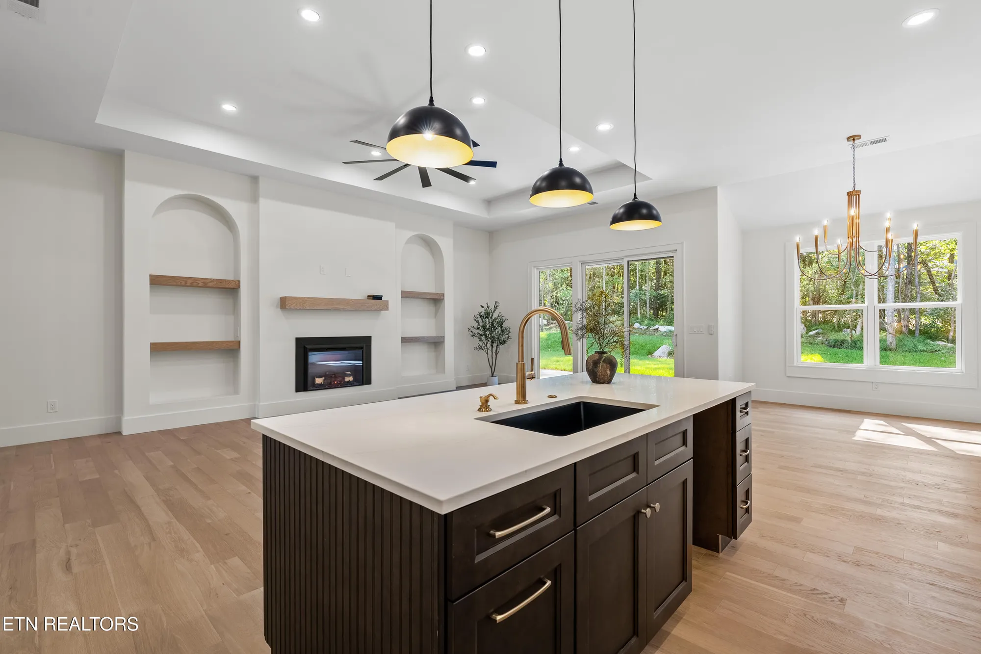 Property Slideshow image 15 of 45 | 117 inagehi way, Loudon, TN, 37774