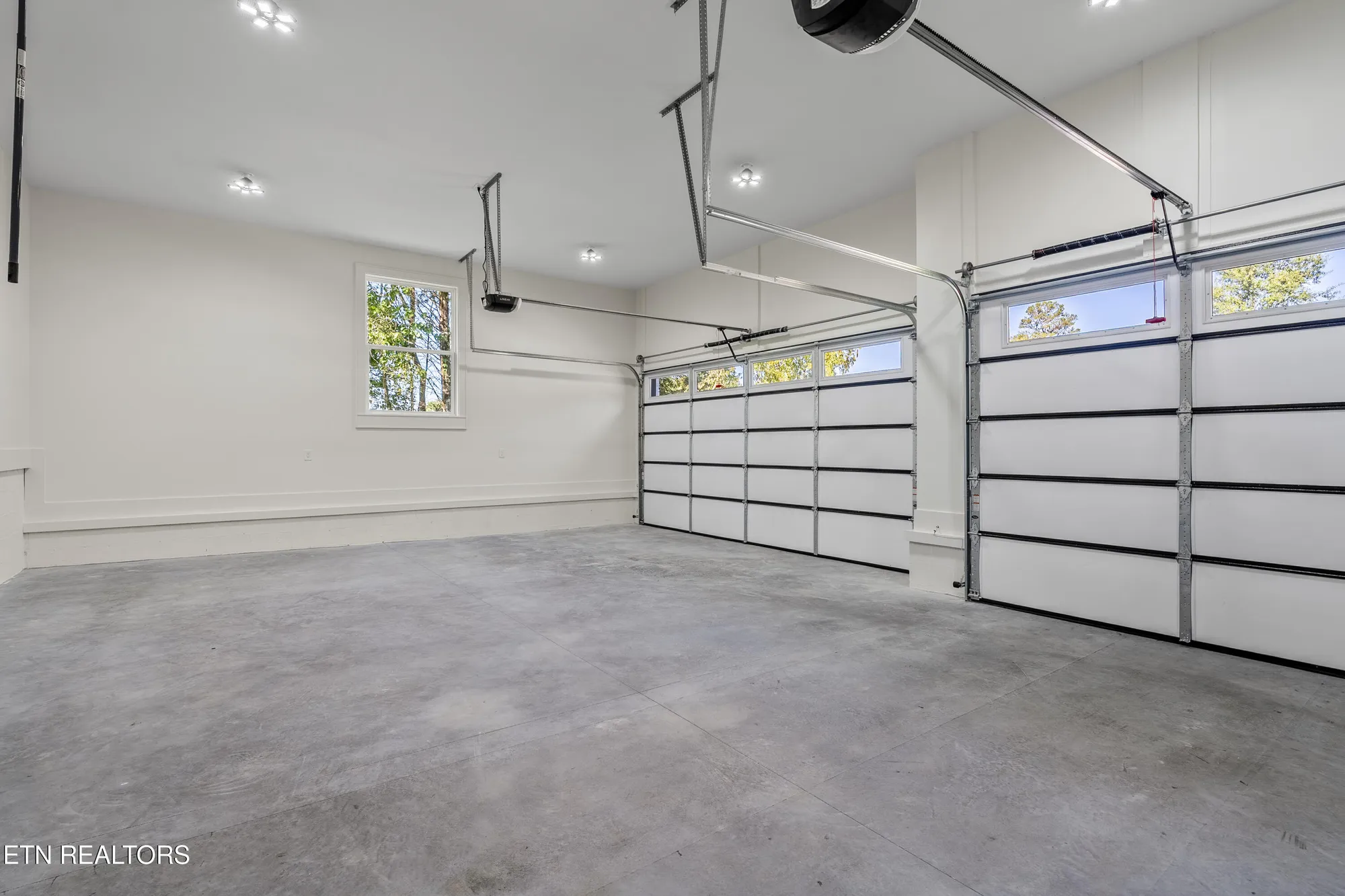 Property Slideshow image 36 of 45 | 117 inagehi way, Loudon, TN, 37774