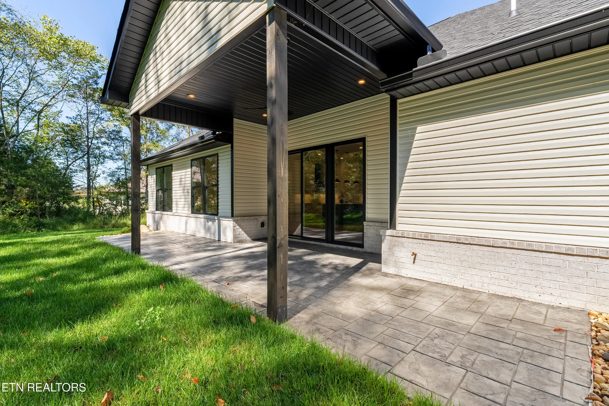 Property Slideshow image 41 of 45 | 117 inagehi way, Loudon, TN, 37774