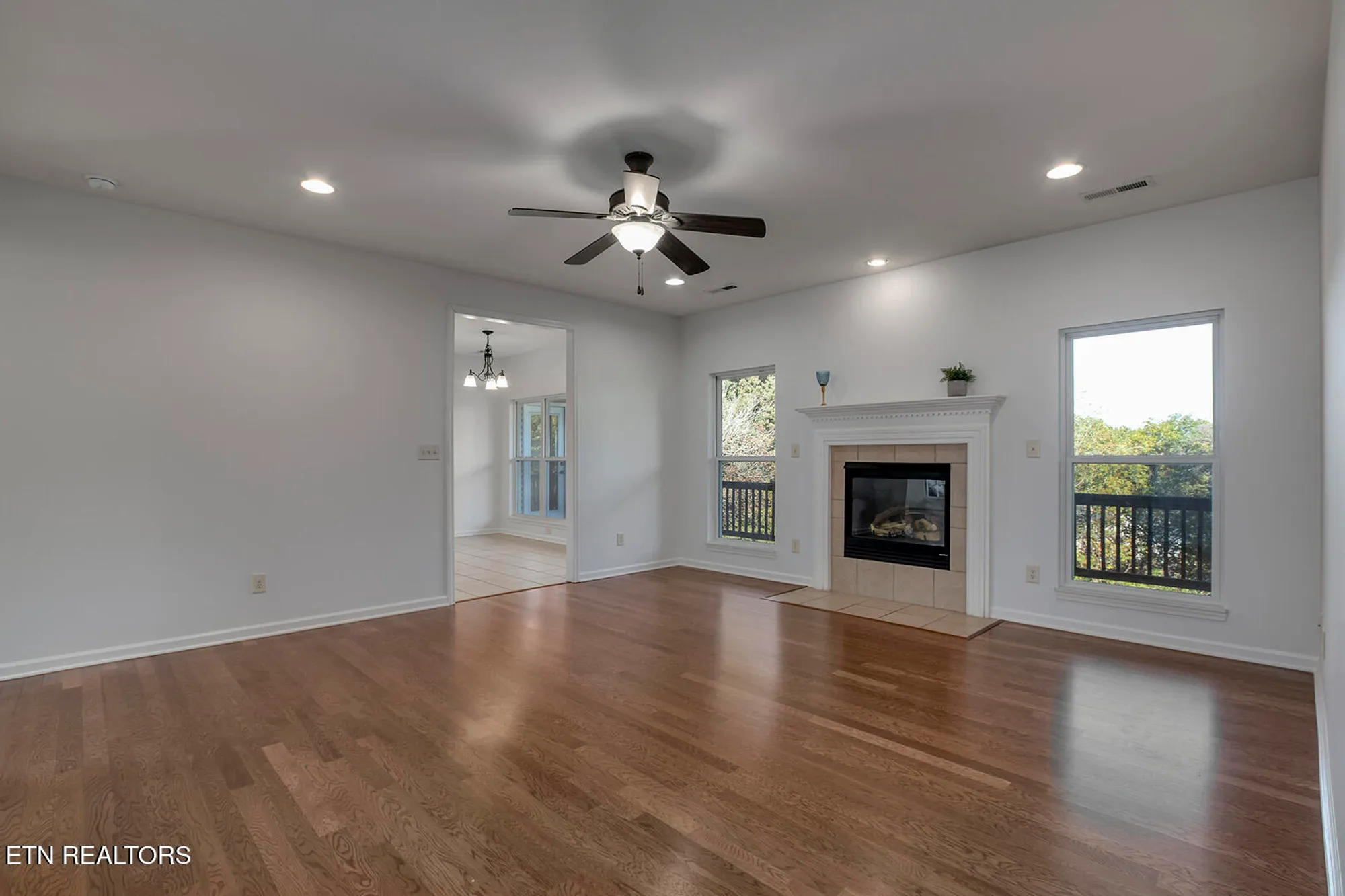 Property Slideshow image 4 of 37 | 143 chahyga way, Loudon, TN, 37774