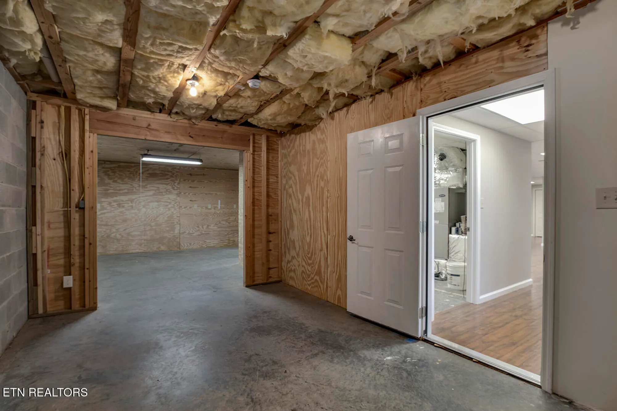 Property Slideshow image 30 of 37 | 143 chahyga way, Loudon, TN, 37774