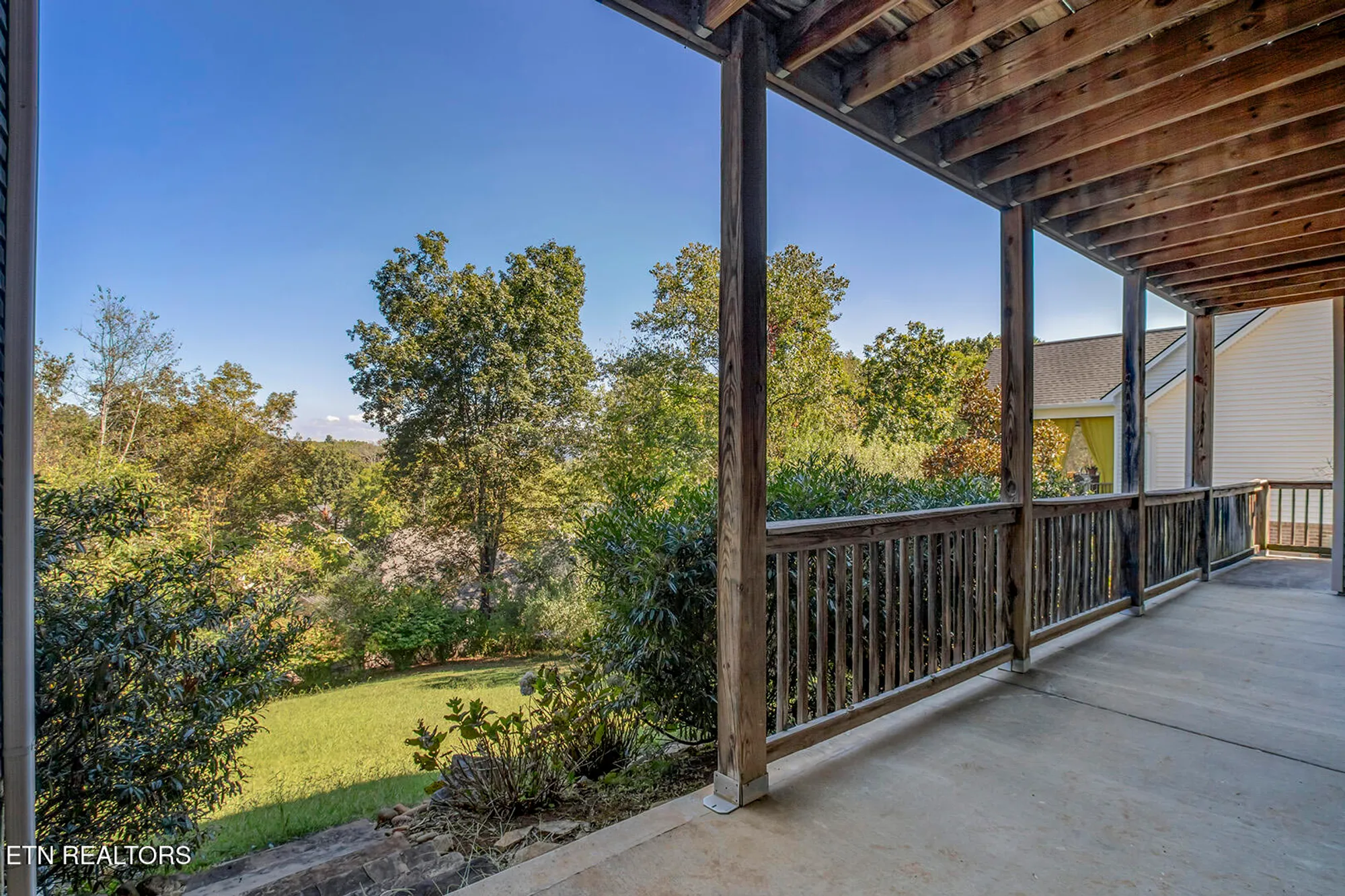 Property Slideshow image 31 of 37 | 143 chahyga way, Loudon, TN, 37774