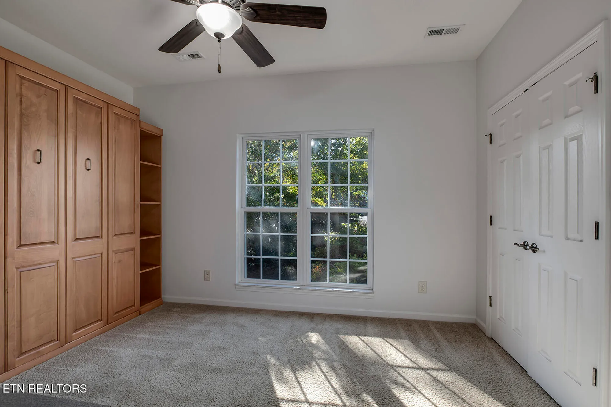 Property Slideshow image 16 of 37 | 143 chahyga way, Loudon, TN, 37774