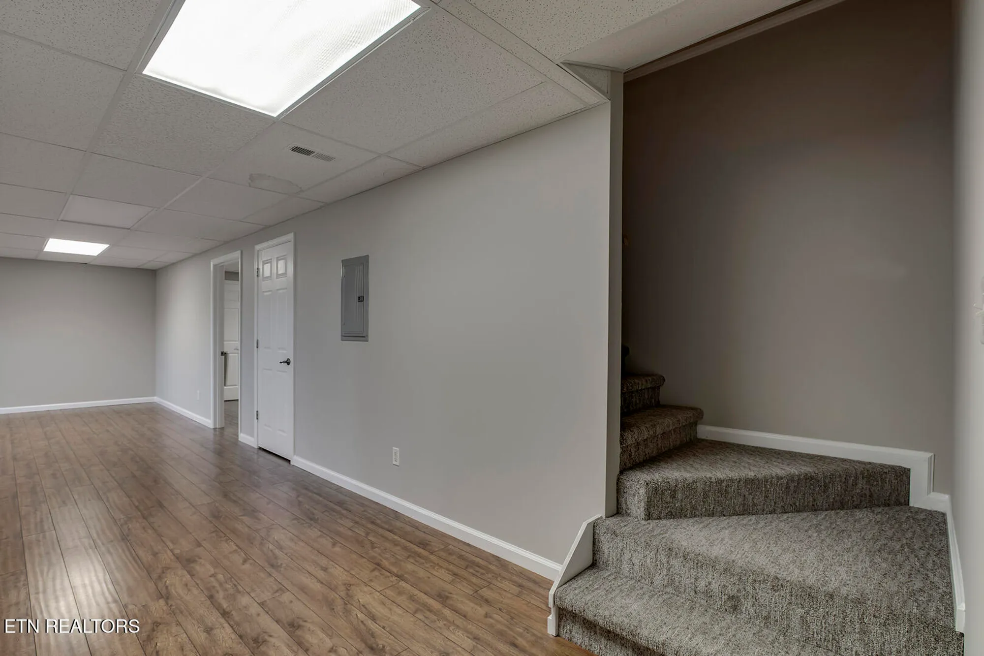 Property Slideshow image 21 of 37 | 143 chahyga way, Loudon, TN, 37774