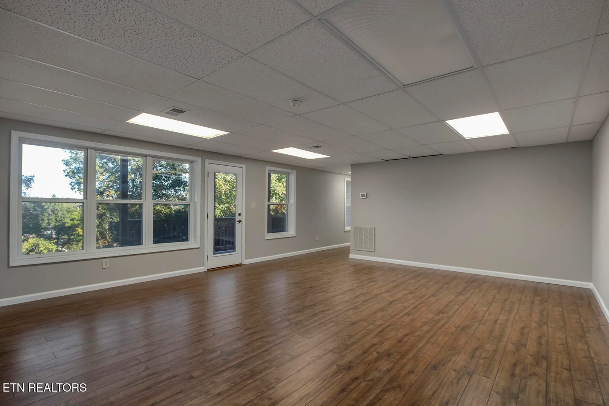 Property Slideshow image 22 of 37 | 143 chahyga way, Loudon, TN, 37774