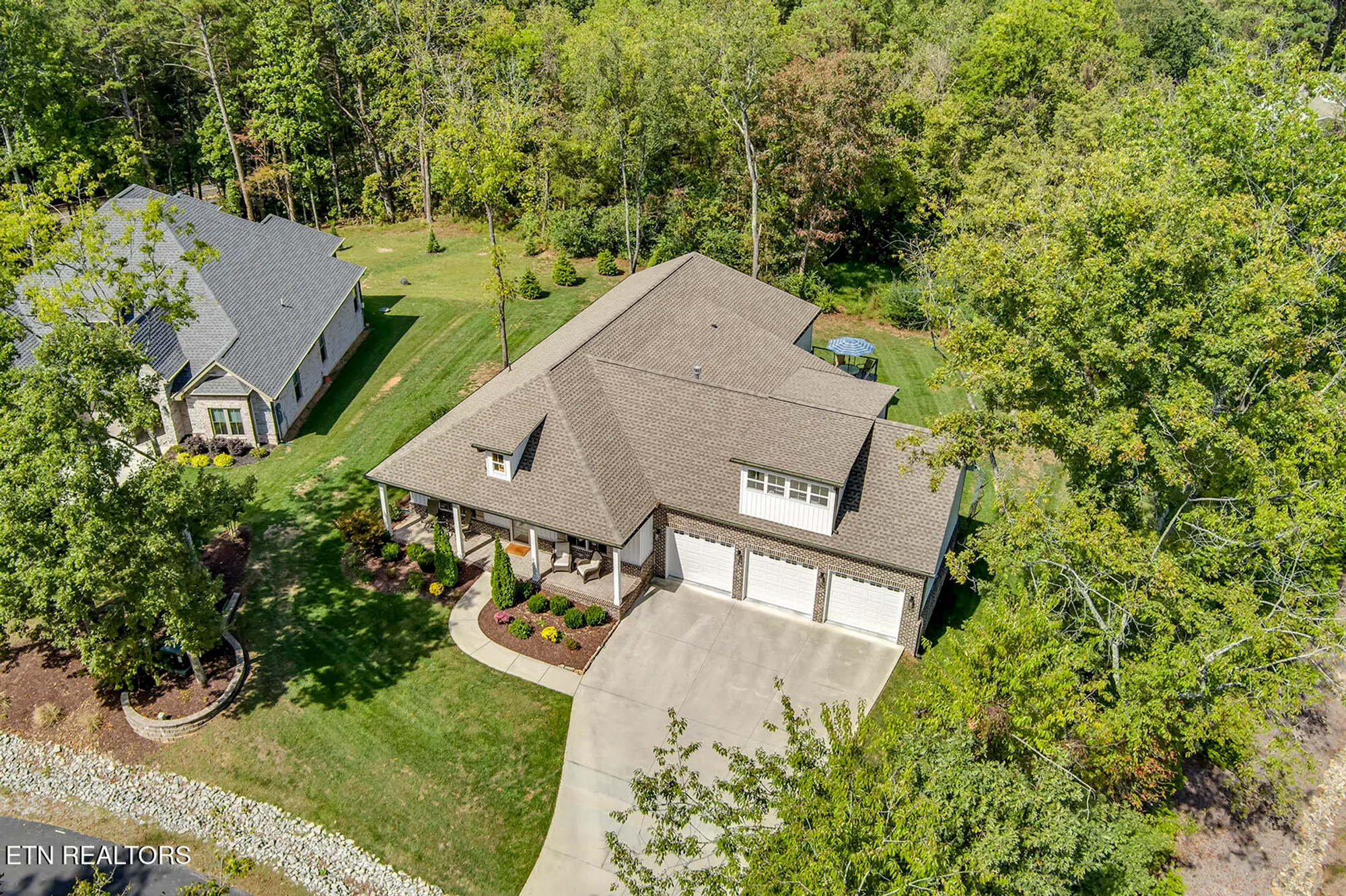 Property Slideshow image 6 of 59 | 202 choowa trce, Loudon, TN, 37774