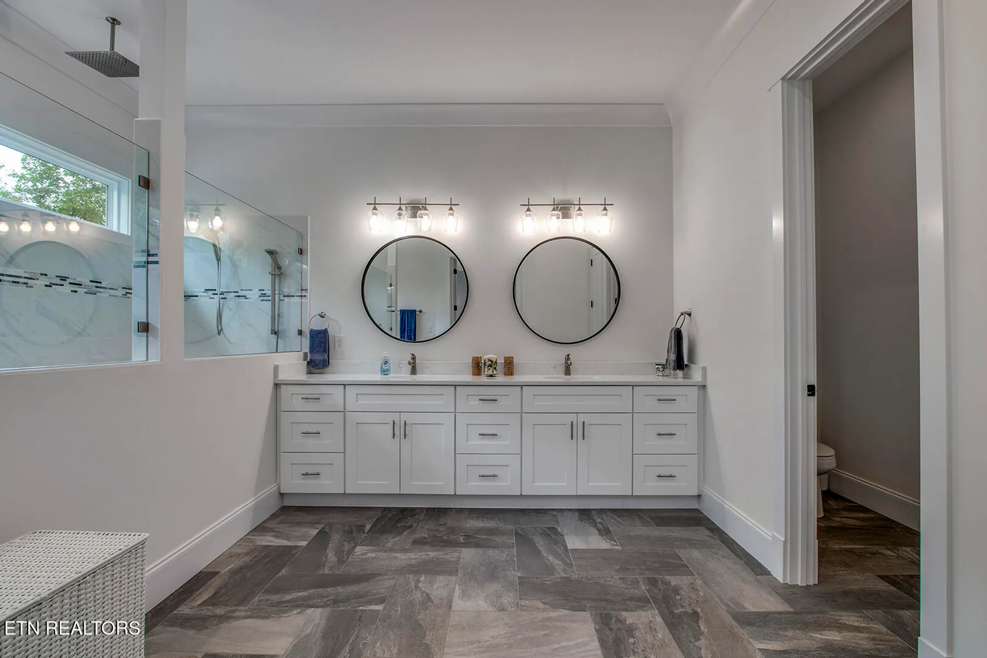 Property Slideshow image 37 of 59 | 202 choowa trce, Loudon, TN, 37774