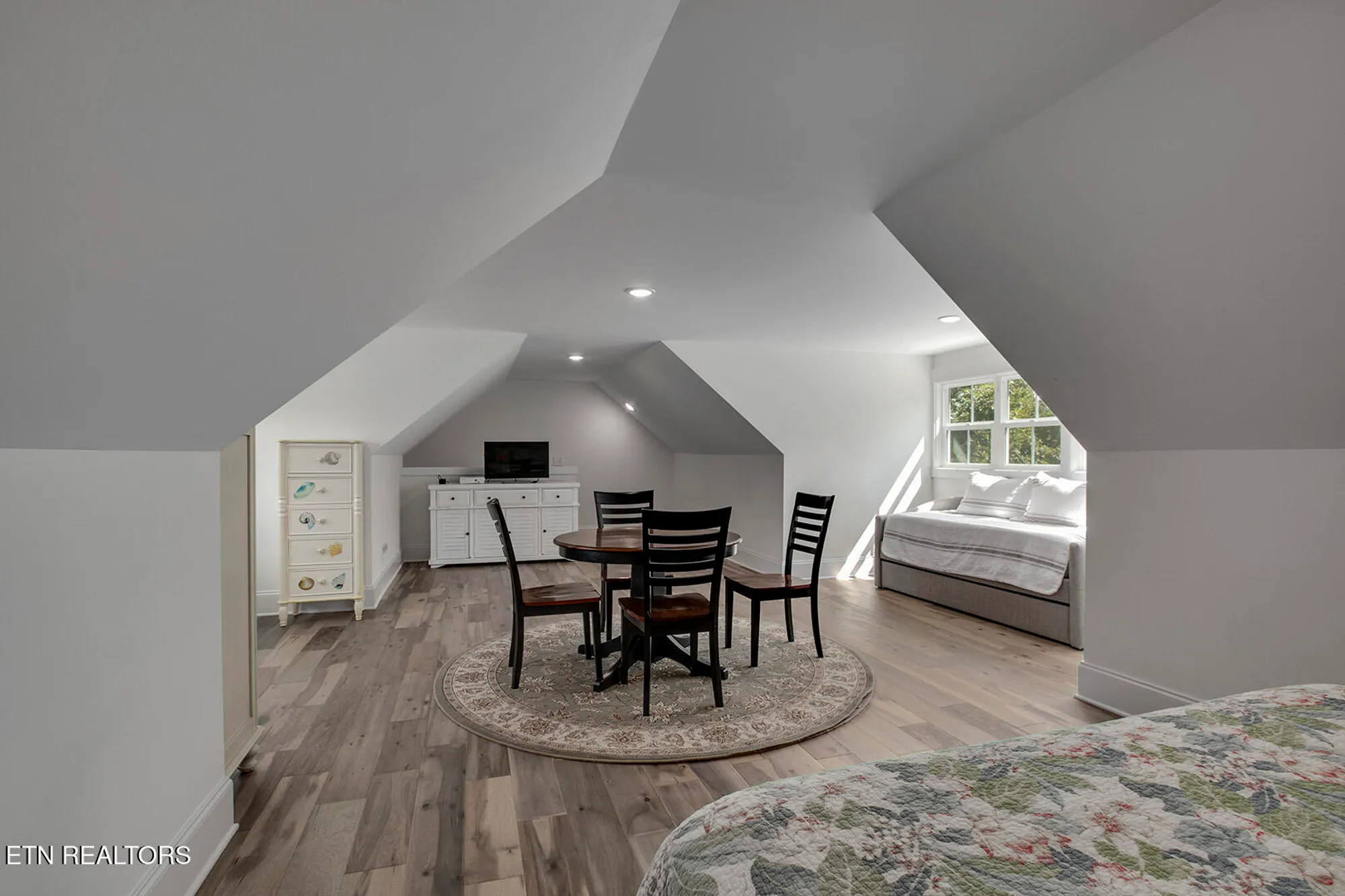 Property Slideshow image 49 of 59 | 202 choowa trce, Loudon, TN, 37774