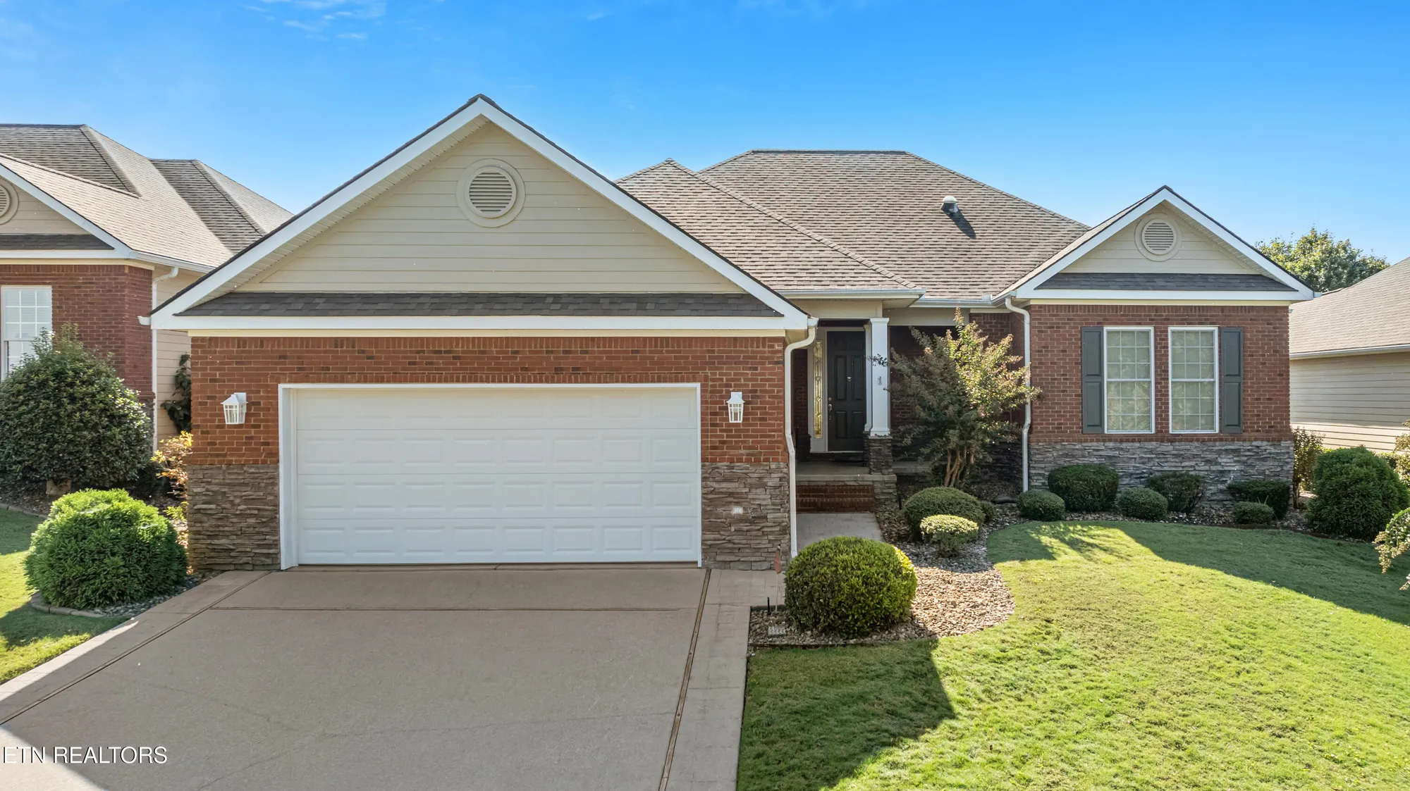 Property Slideshow image 4 of 39 | 106 canaly ln, Loudon, TN, 37774