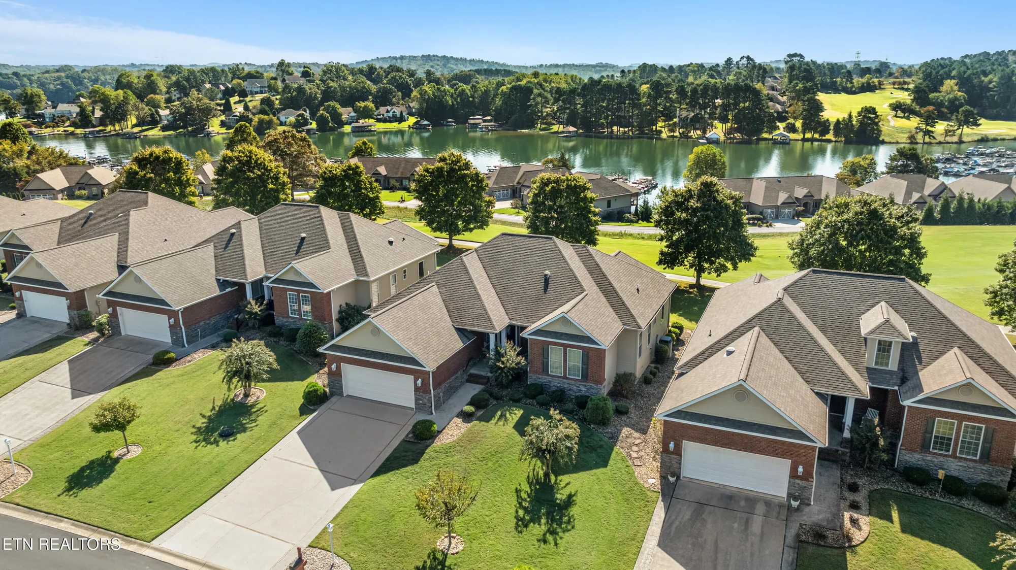 Property Slideshow image 3 of 39 | 106 canaly ln, Loudon, TN, 37774