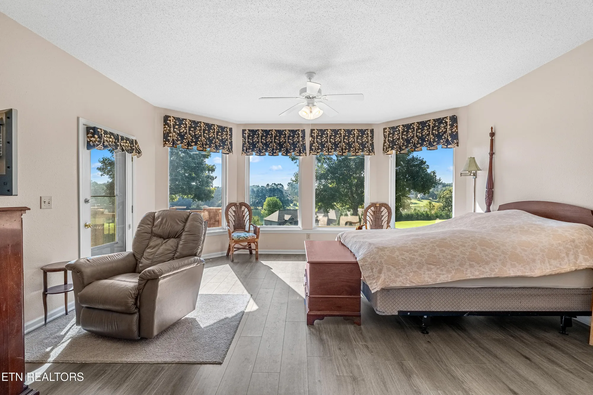 Property Slideshow image 30 of 39 | 106 canaly ln, Loudon, TN, 37774