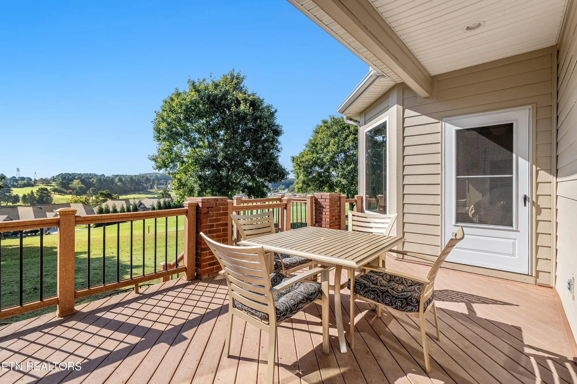 Property Slideshow image 12 of 39 | 106 canaly ln, Loudon, TN, 37774