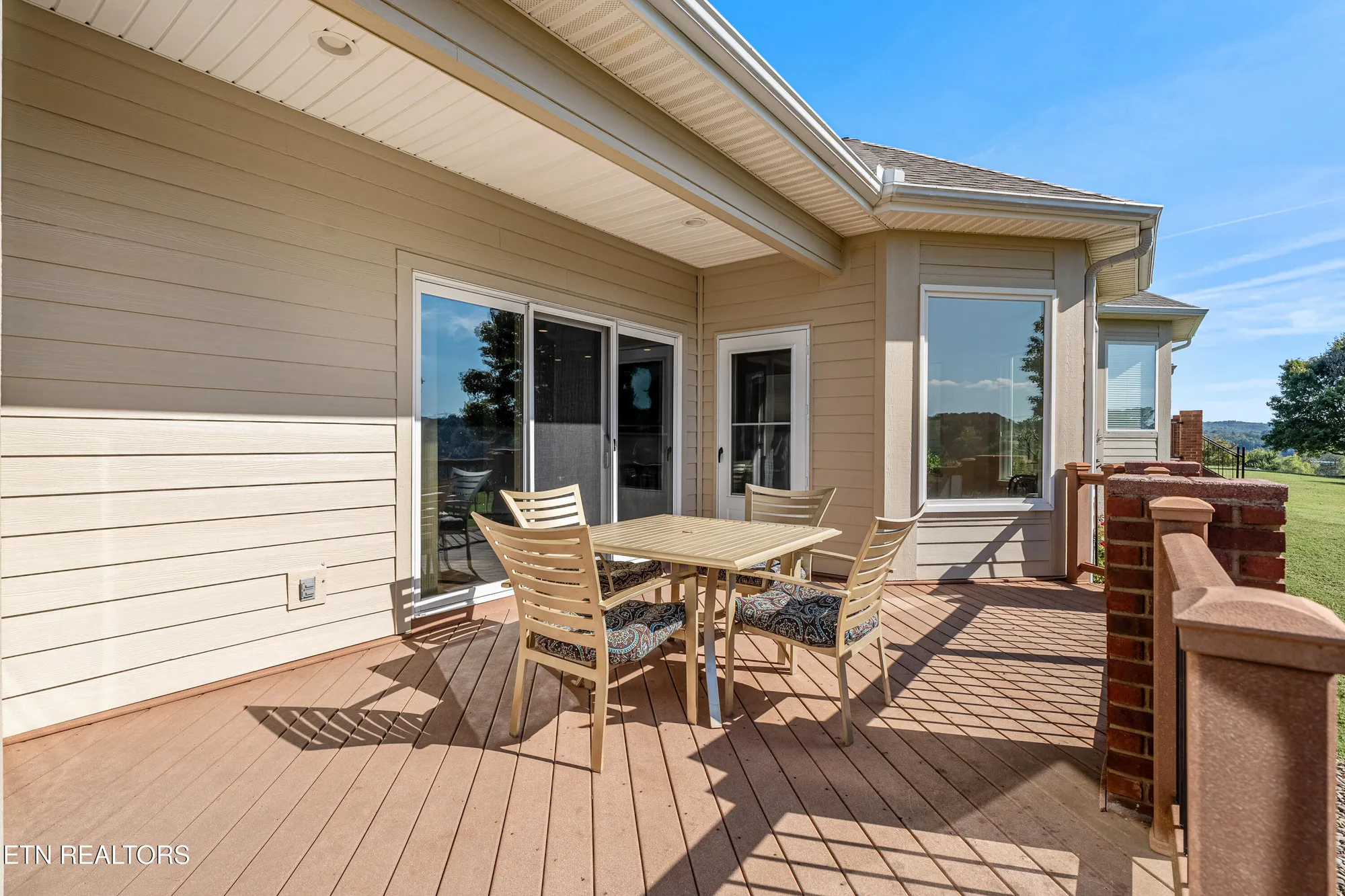 Property Slideshow image 18 of 39 | 106 canaly ln, Loudon, TN, 37774