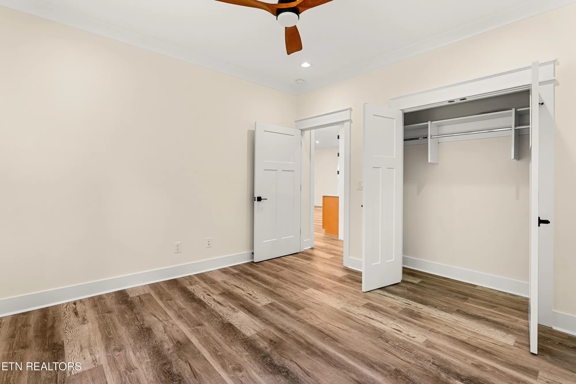 Property Slideshow image 27 of 39 | 207 inata trce, Loudon, TN, 37774