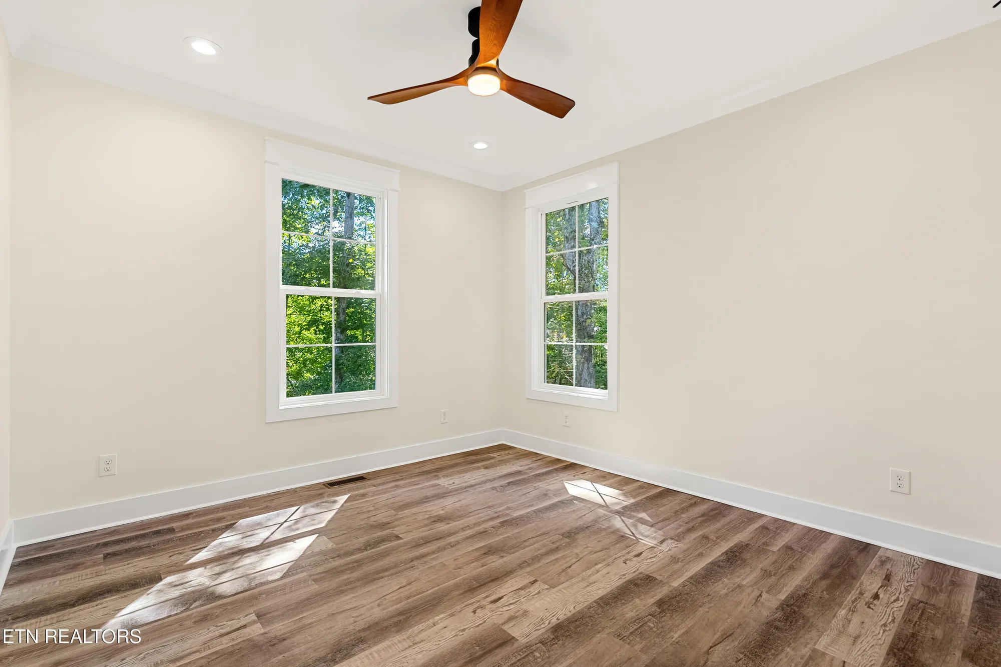 Property Slideshow image 29 of 39 | 207 inata trce, Loudon, TN, 37774