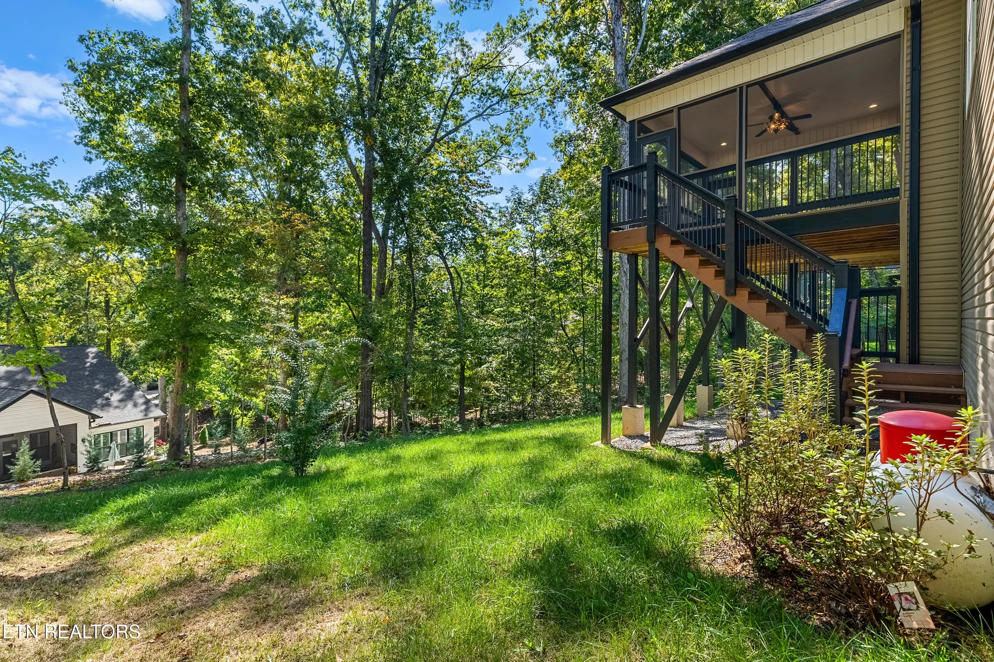 Property Slideshow image 36 of 39 | 207 inata trce, Loudon, TN, 37774