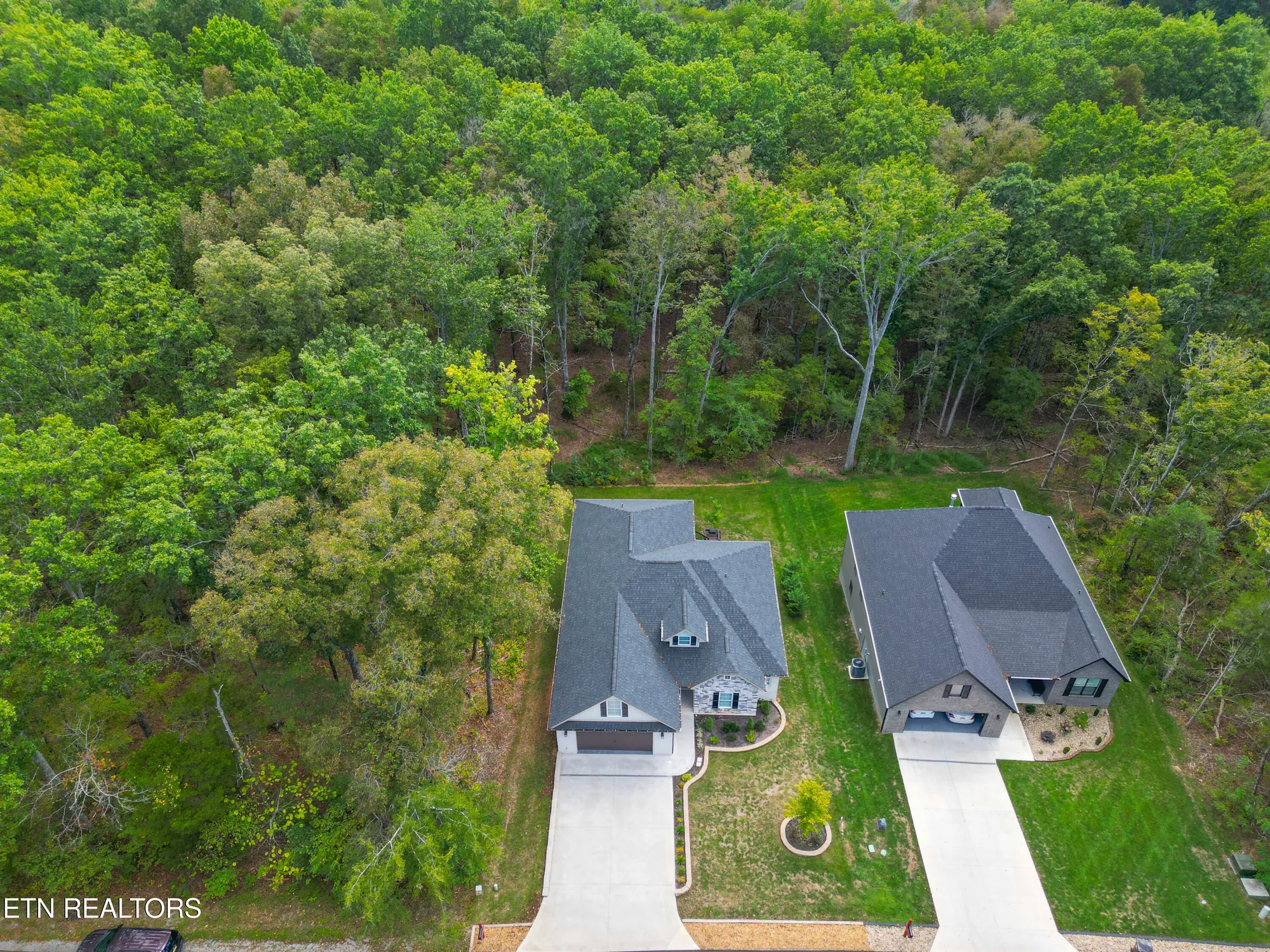 Property Slideshow image 4 of 50 | 264 elohi way, Loudon, TN, 37774