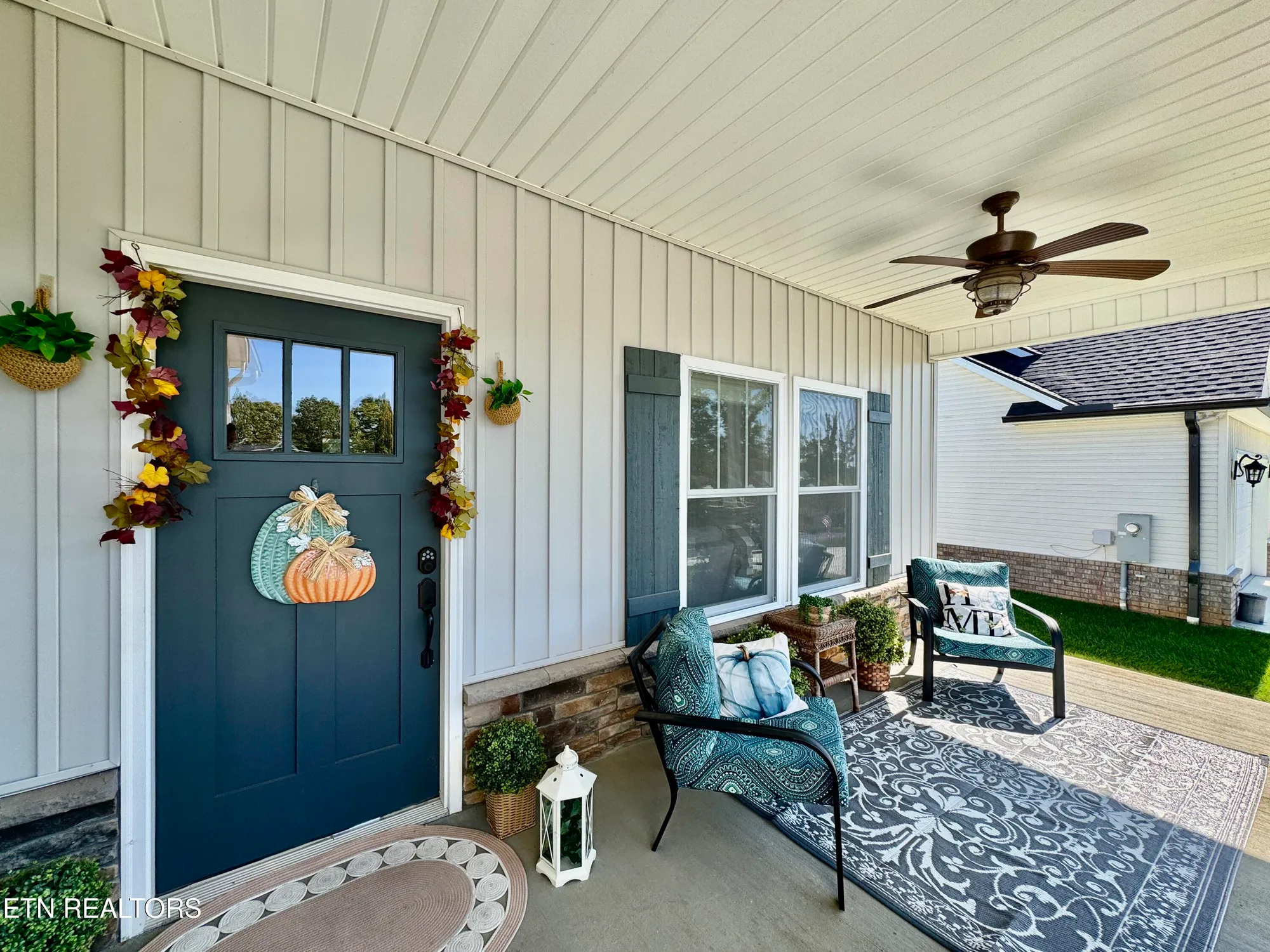 Property Slideshow image 9 of 52 | 170 elokwa way, Loudon, TN, 37774