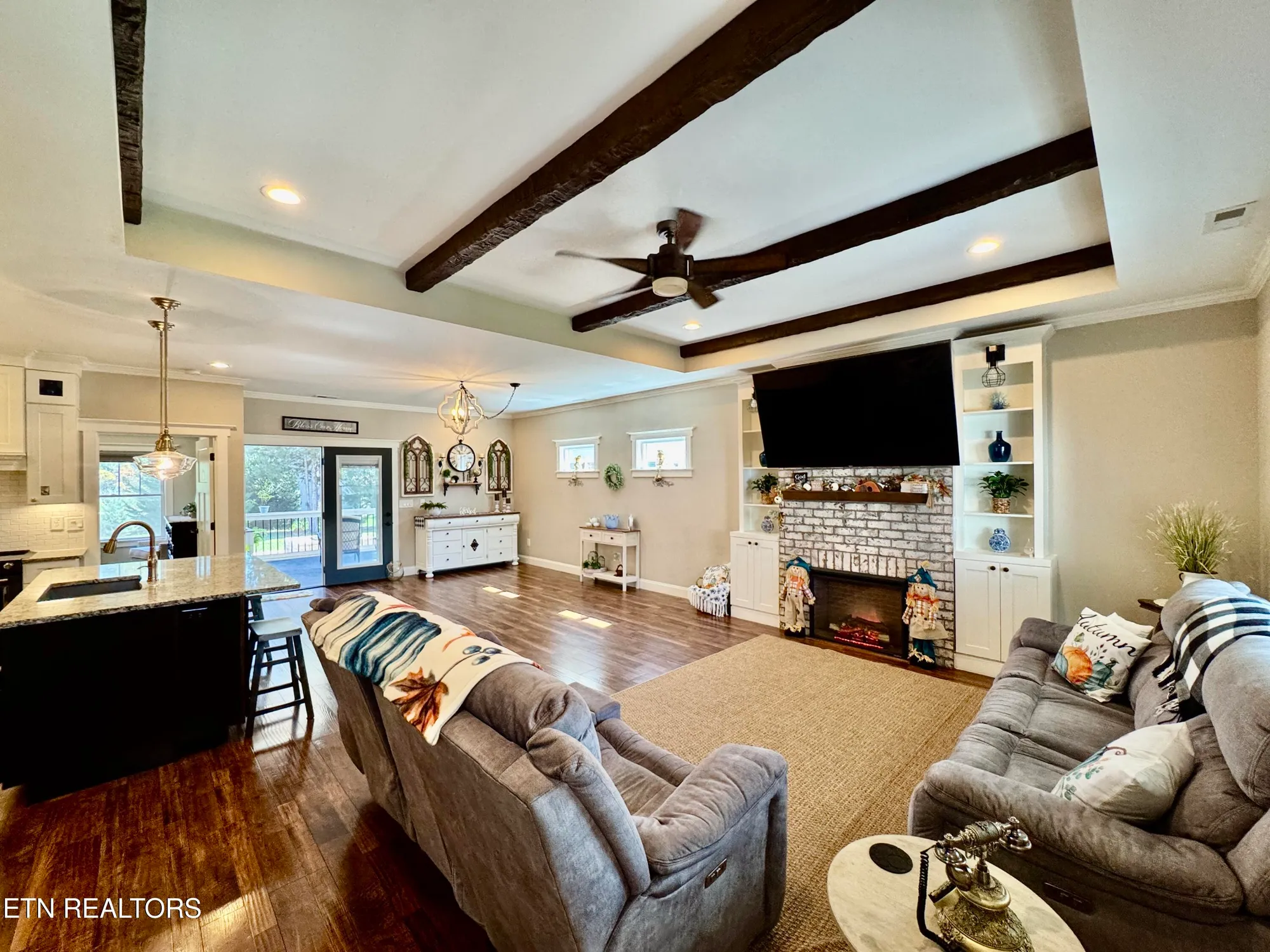 Property Slideshow image 17 of 52 | 170 elokwa way, Loudon, TN, 37774