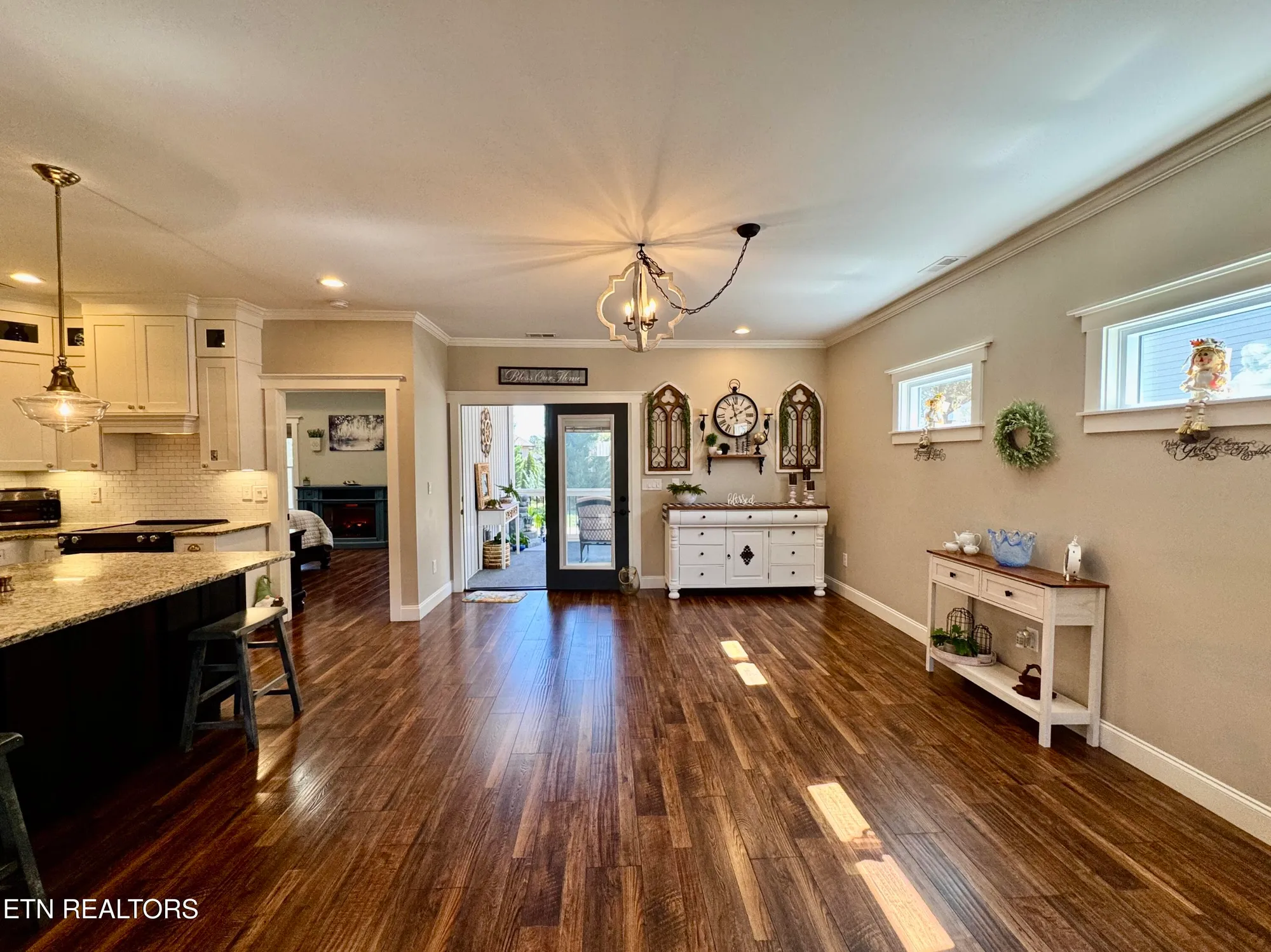 Property Slideshow image 22 of 52 | 170 elokwa way, Loudon, TN, 37774