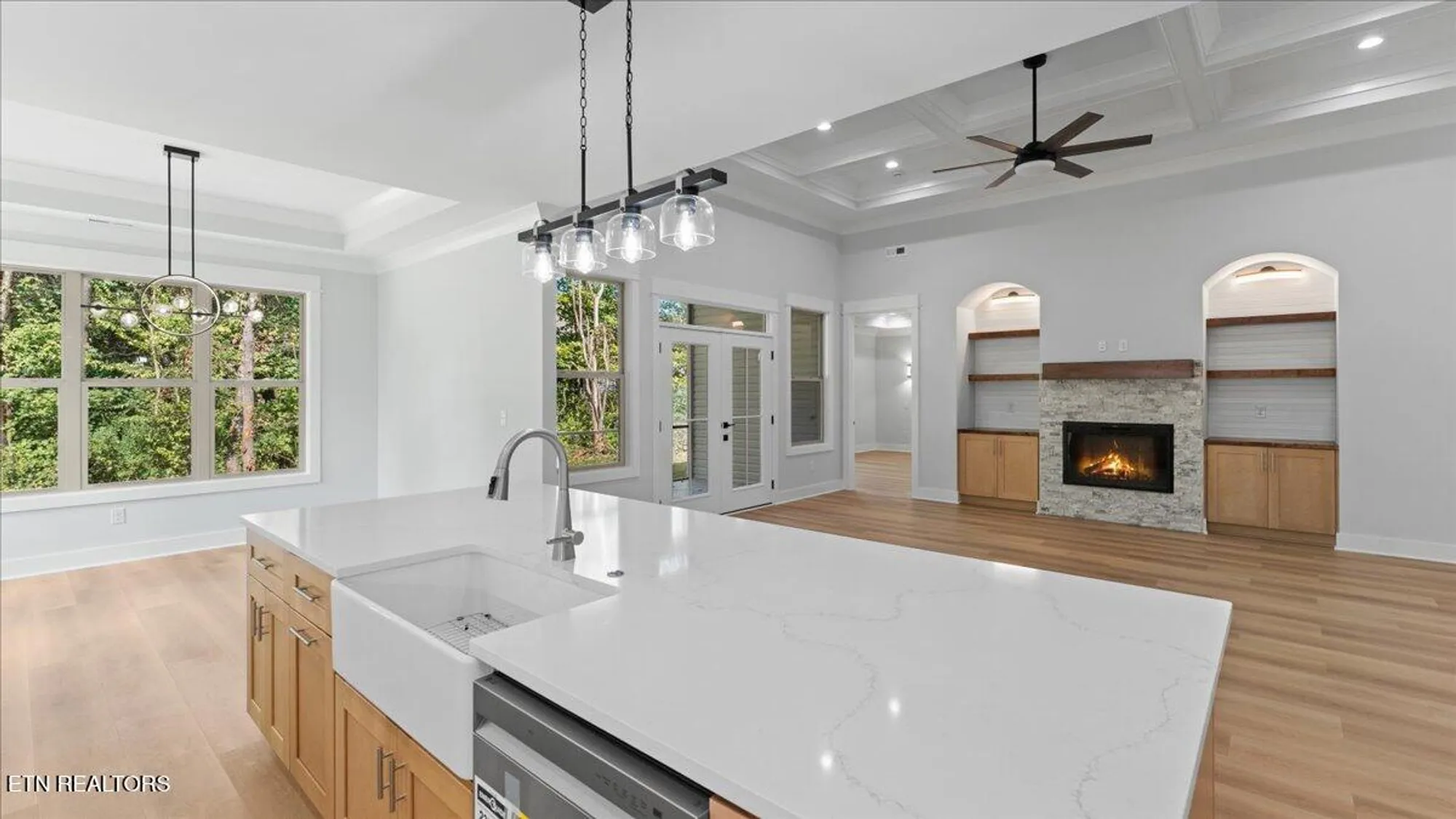 Property Slideshow image 16 of 49 | 131 utsesti ln, Loudon, TN, 37774