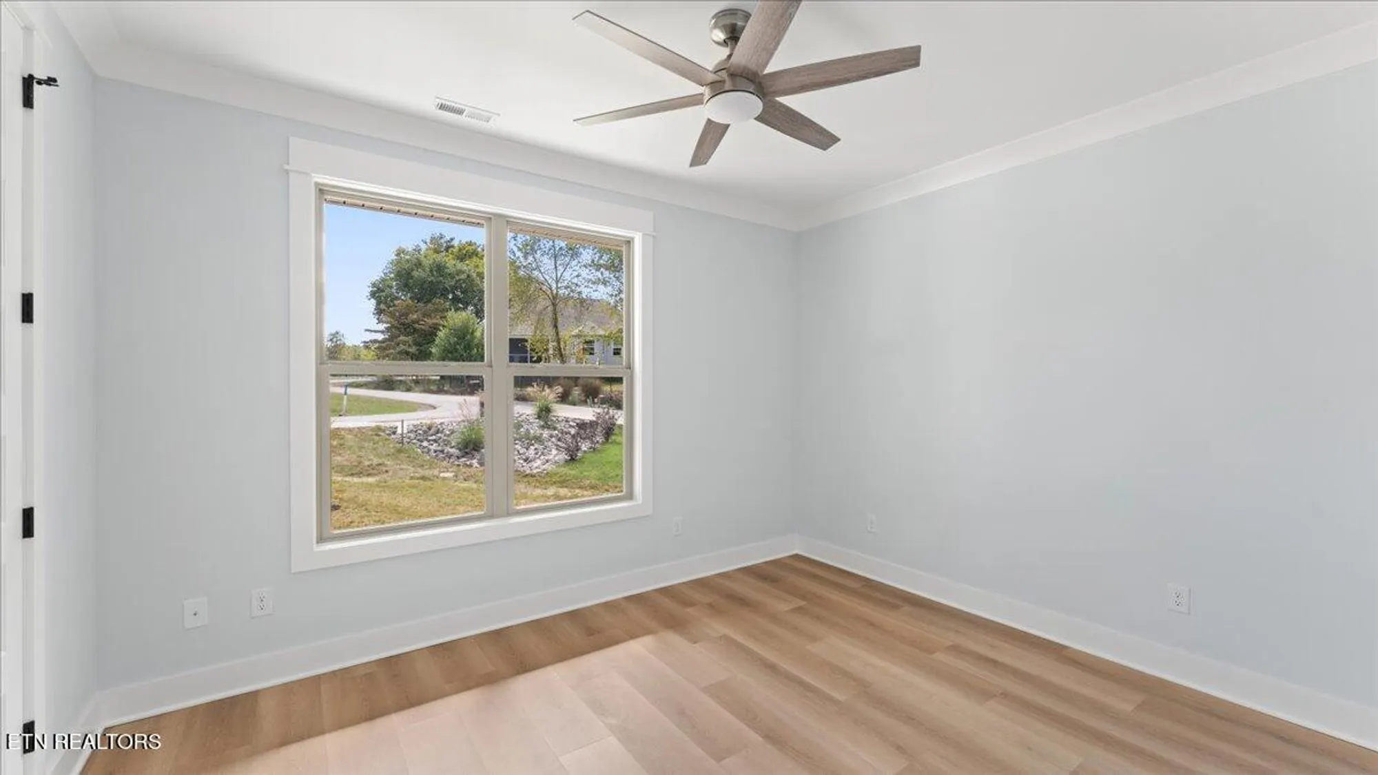 Property Slideshow image 43 of 49 | 131 utsesti ln, Loudon, TN, 37774