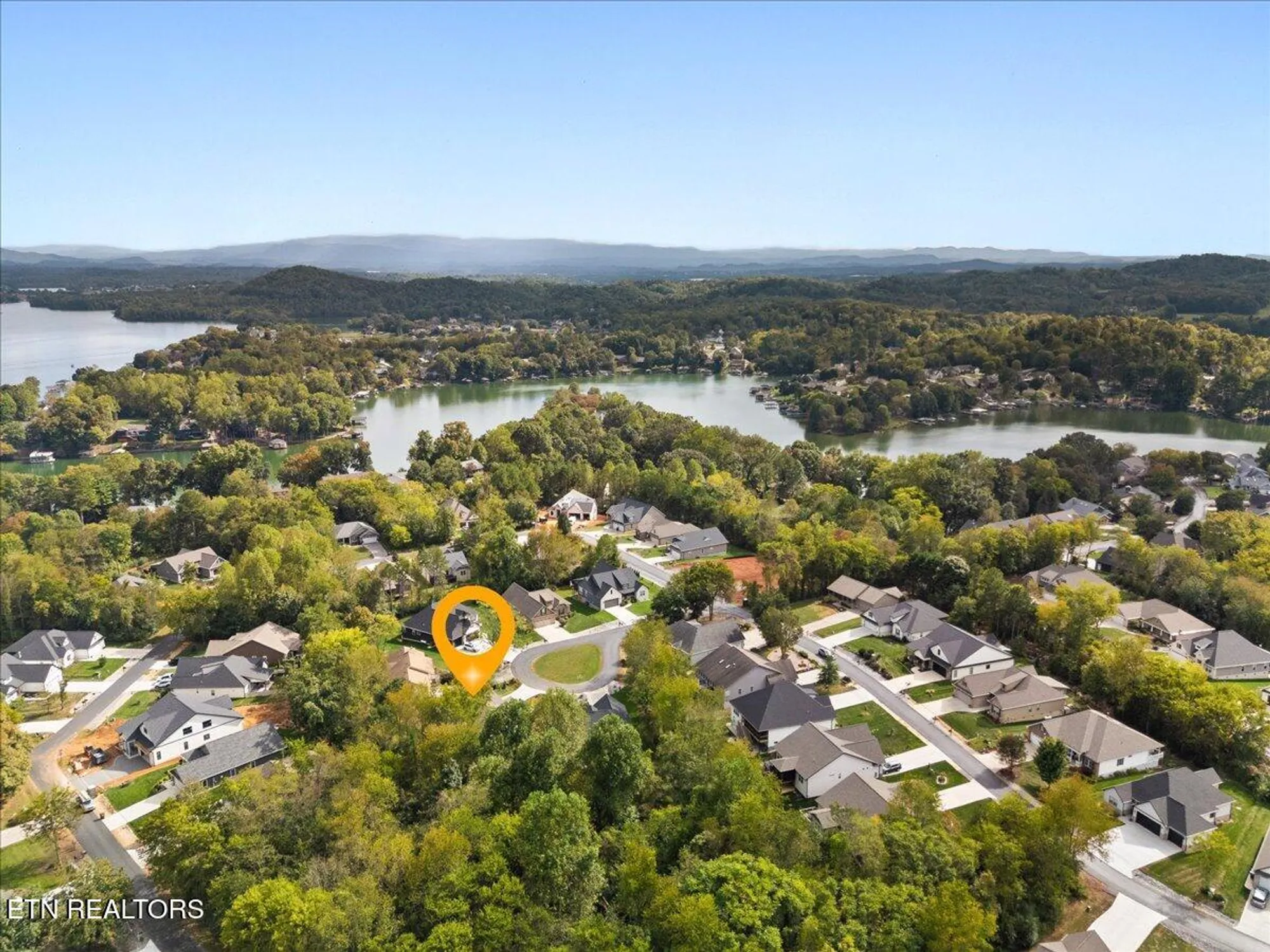 Property Slideshow image 48 of 49 | 131 utsesti ln, Loudon, TN, 37774