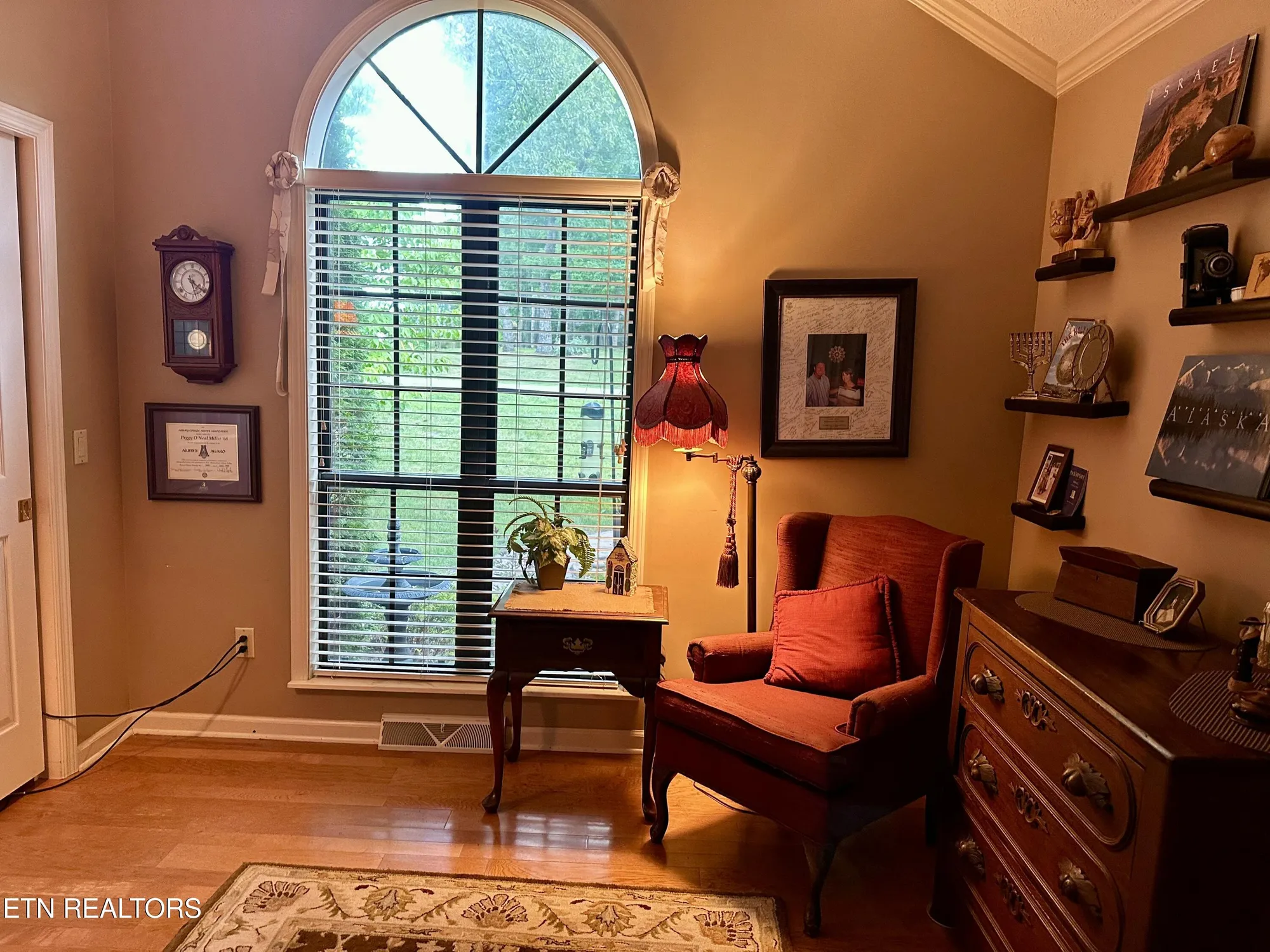 Property Slideshow image 10 of 33 | 102 bromley ln, Crossville, TN, 38558