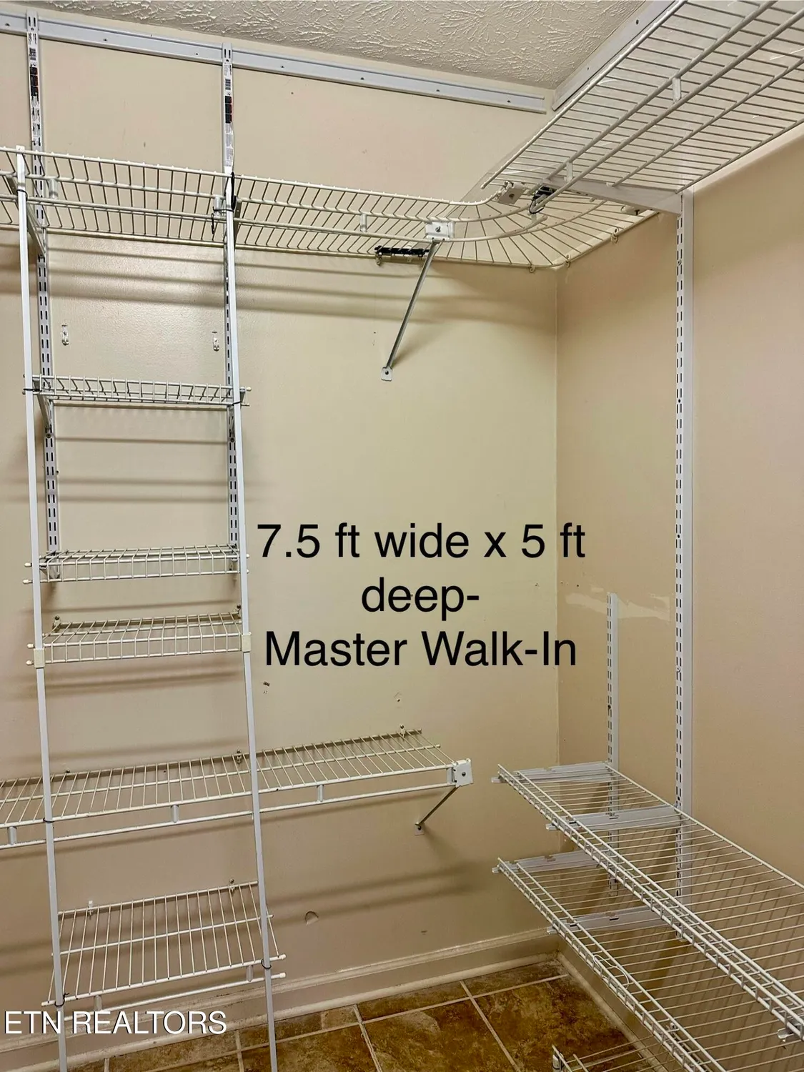 Property Slideshow image 15 of 33 | 102 bromley ln, Crossville, TN, 38558