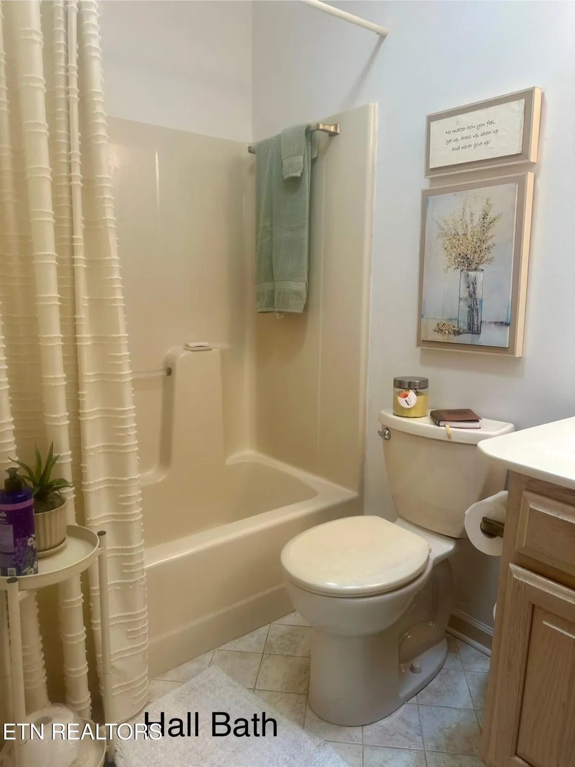 Property Slideshow image 18 of 33 | 102 bromley ln, Crossville, TN, 38558