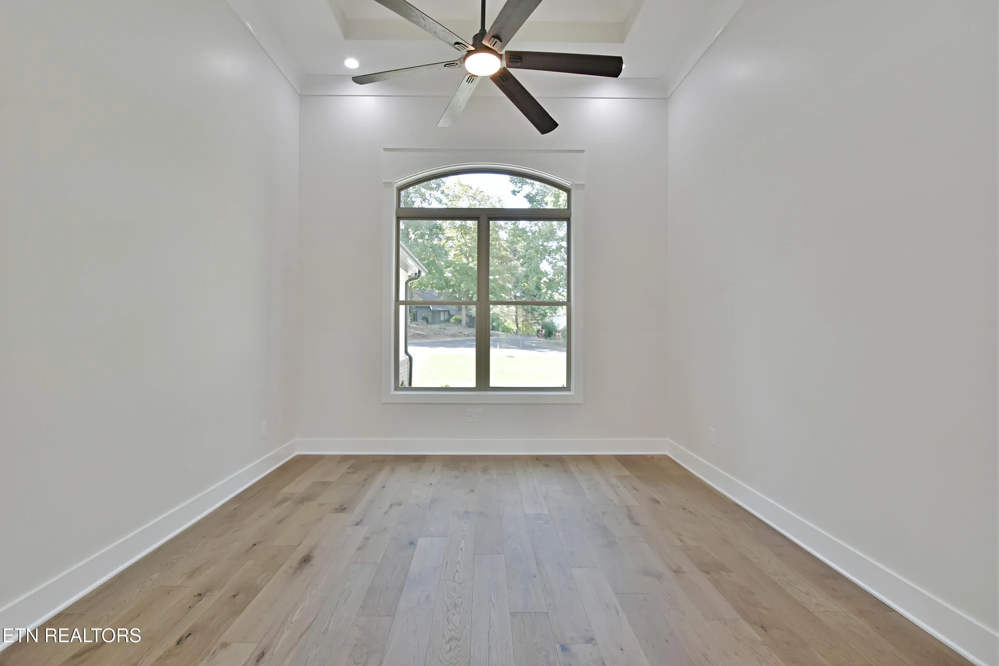 Property Slideshow image 14 of 49 | 207 walosi ln, Loudon, TN, 37774