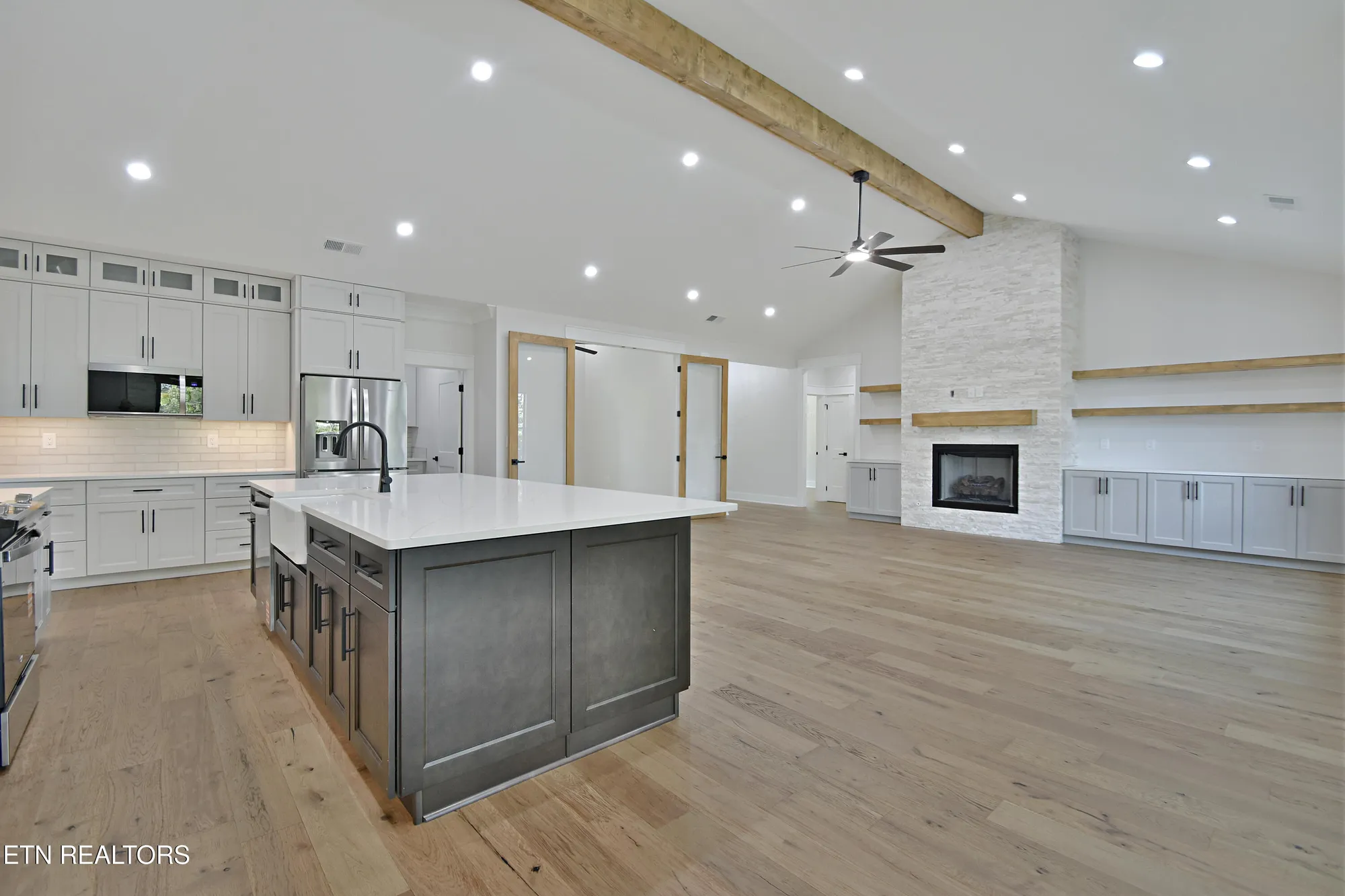 Property Slideshow image 19 of 49 | 207 walosi ln, Loudon, TN, 37774