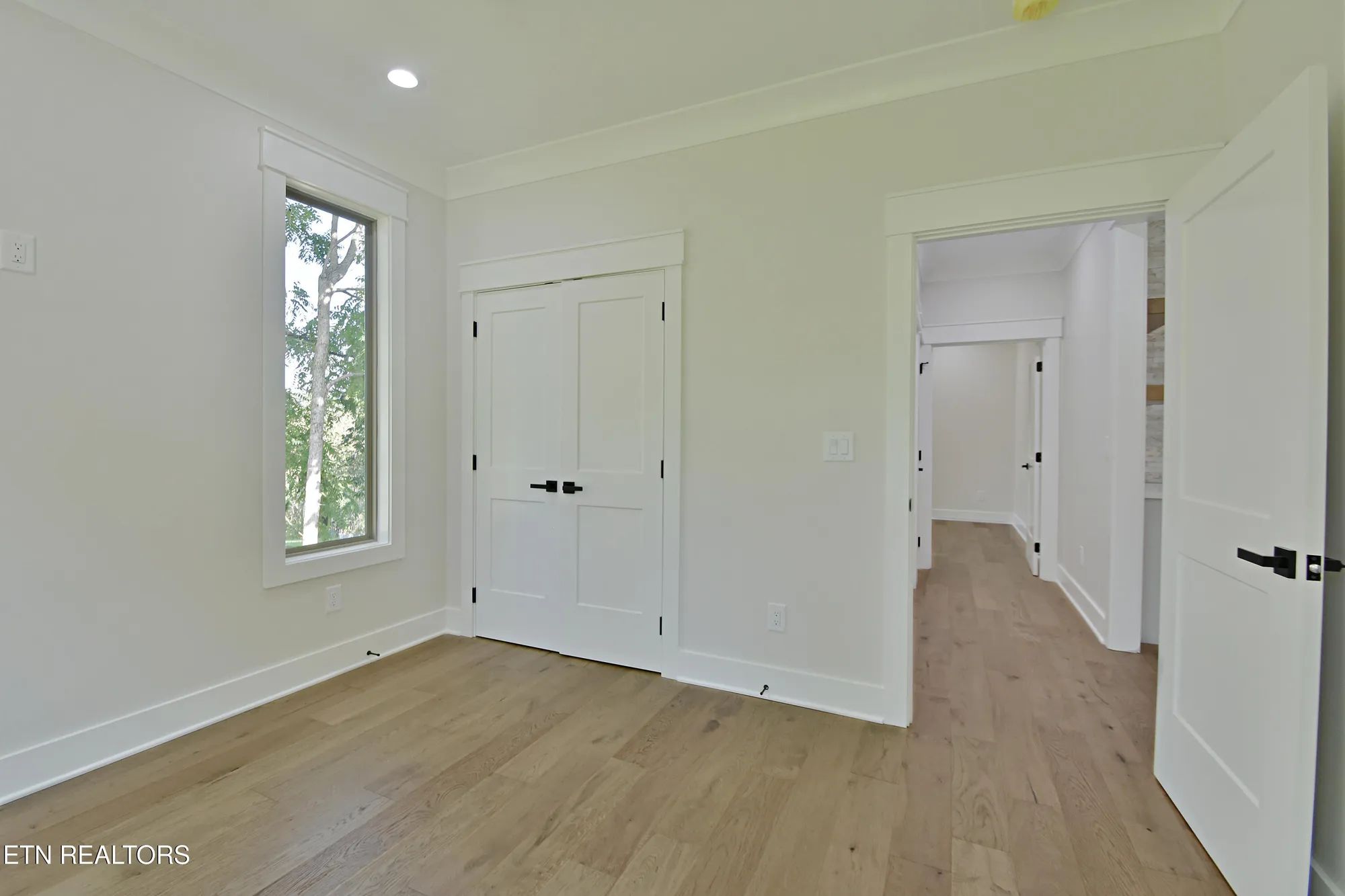 Property Slideshow image 35 of 49 | 207 walosi ln, Loudon, TN, 37774