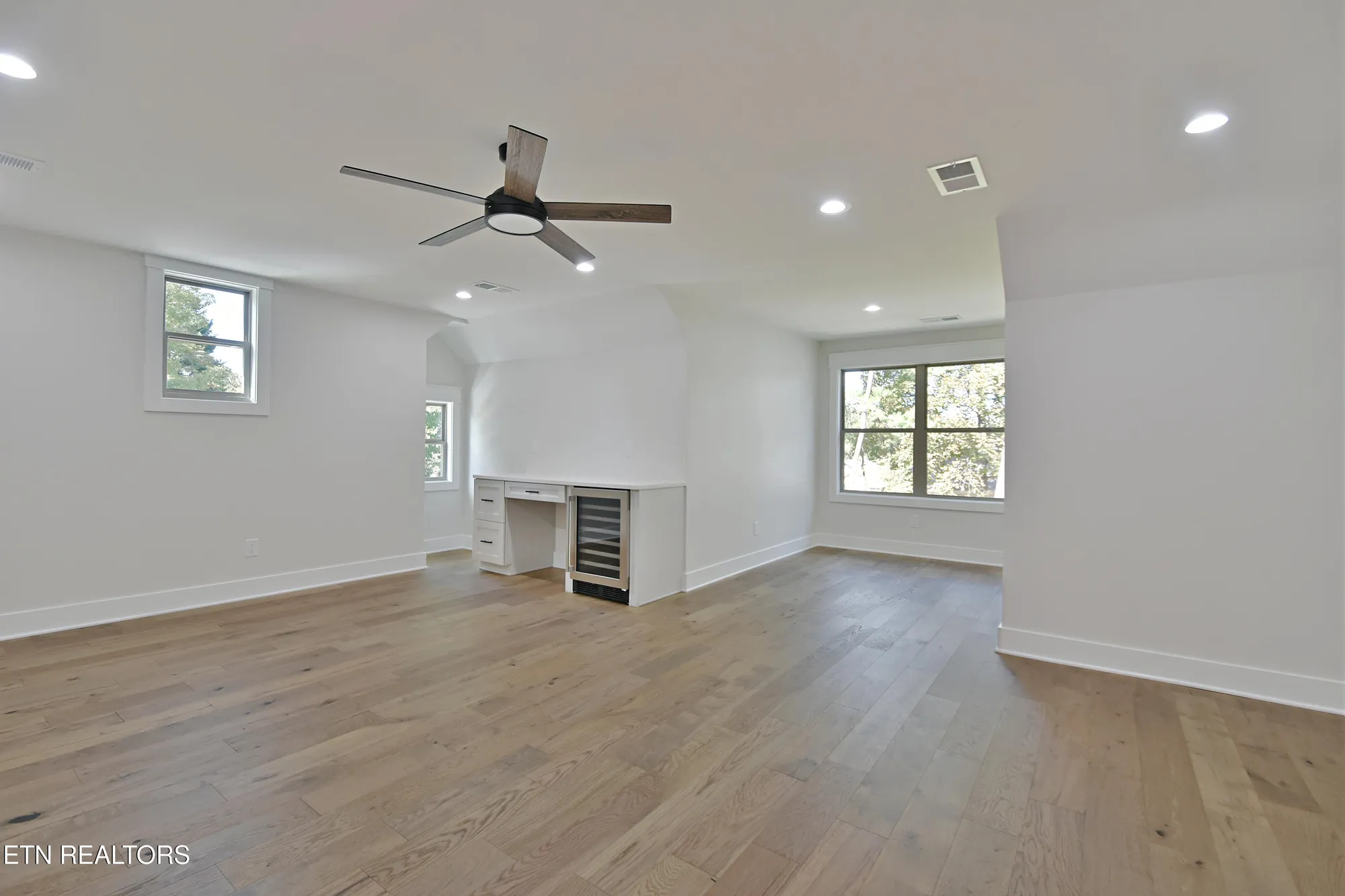 Property Slideshow image 38 of 49 | 207 walosi ln, Loudon, TN, 37774