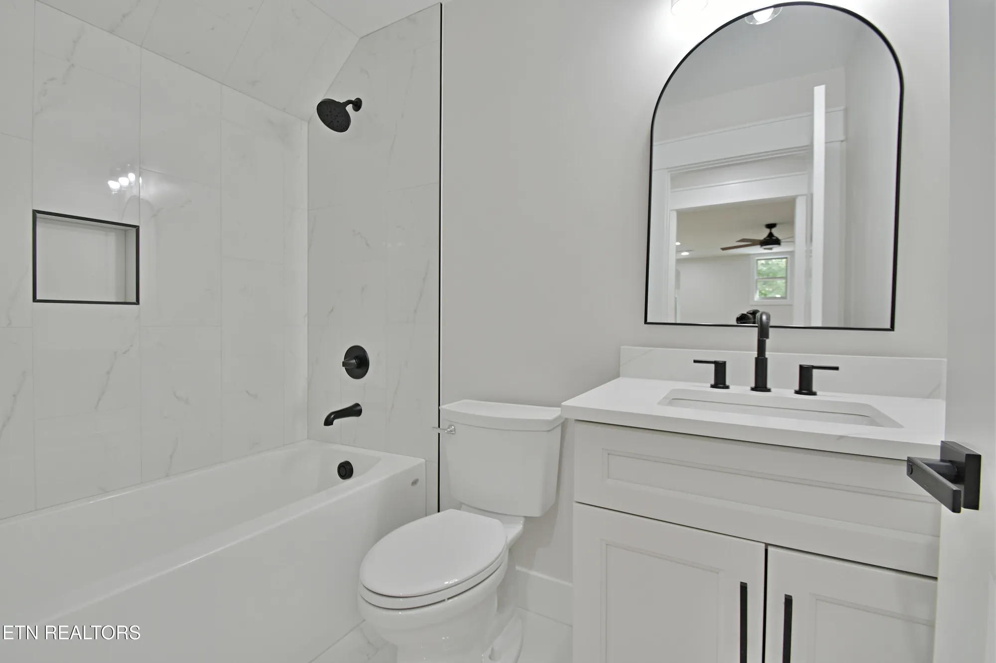 Property Slideshow image 40 of 49 | 207 walosi ln, Loudon, TN, 37774