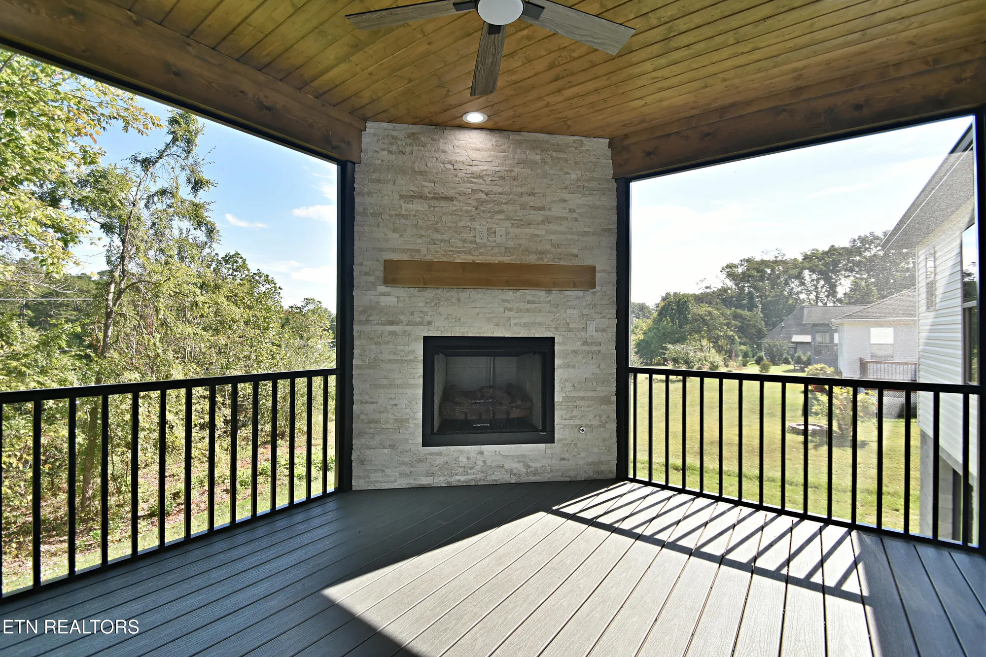 Property Slideshow image 42 of 49 | 207 walosi ln, Loudon, TN, 37774