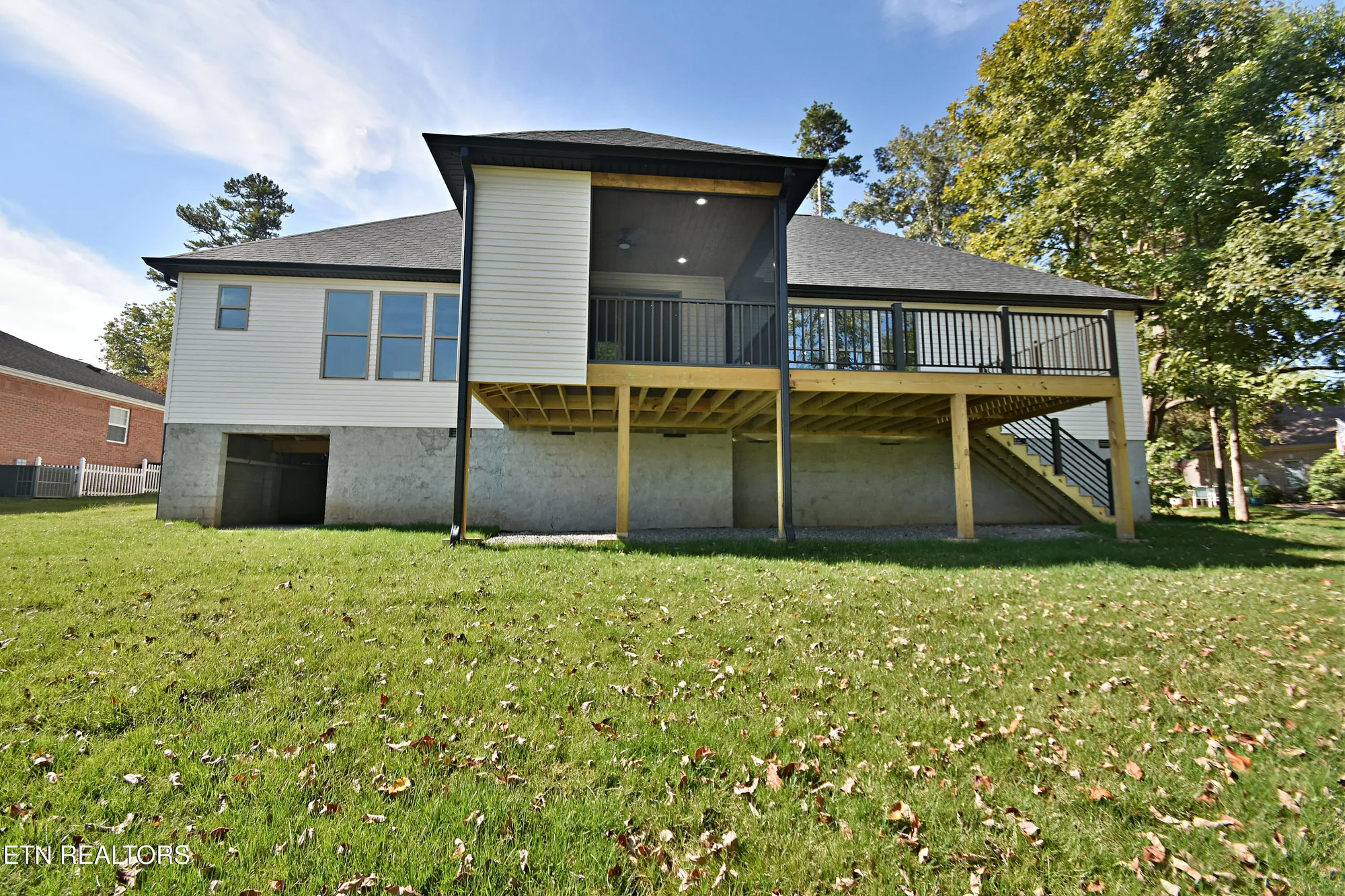 Property Slideshow image 48 of 49 | 207 walosi ln, Loudon, TN, 37774