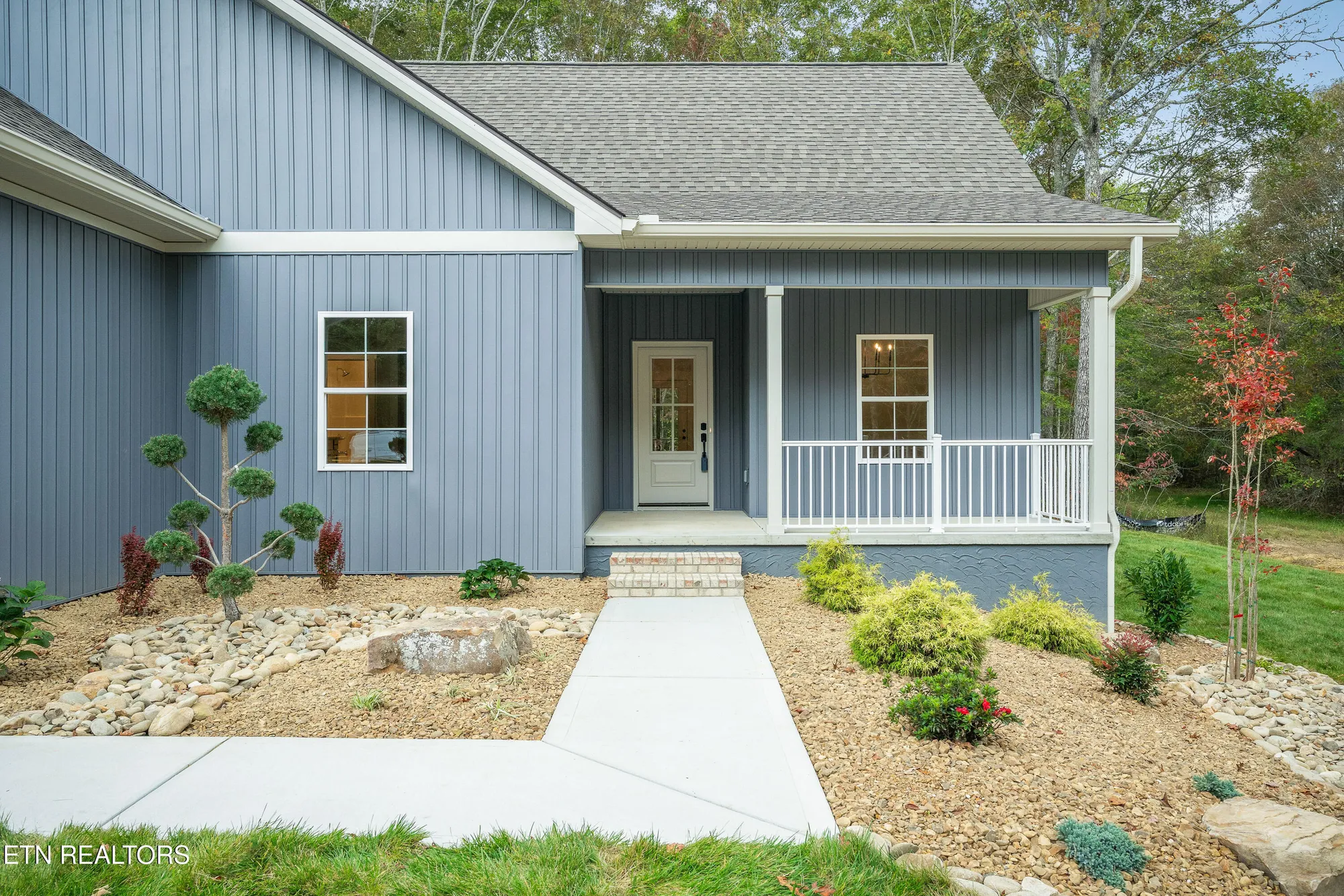 Property Slideshow image 4 of 37 | 160 hawes cir, Crossville, TN, 38558