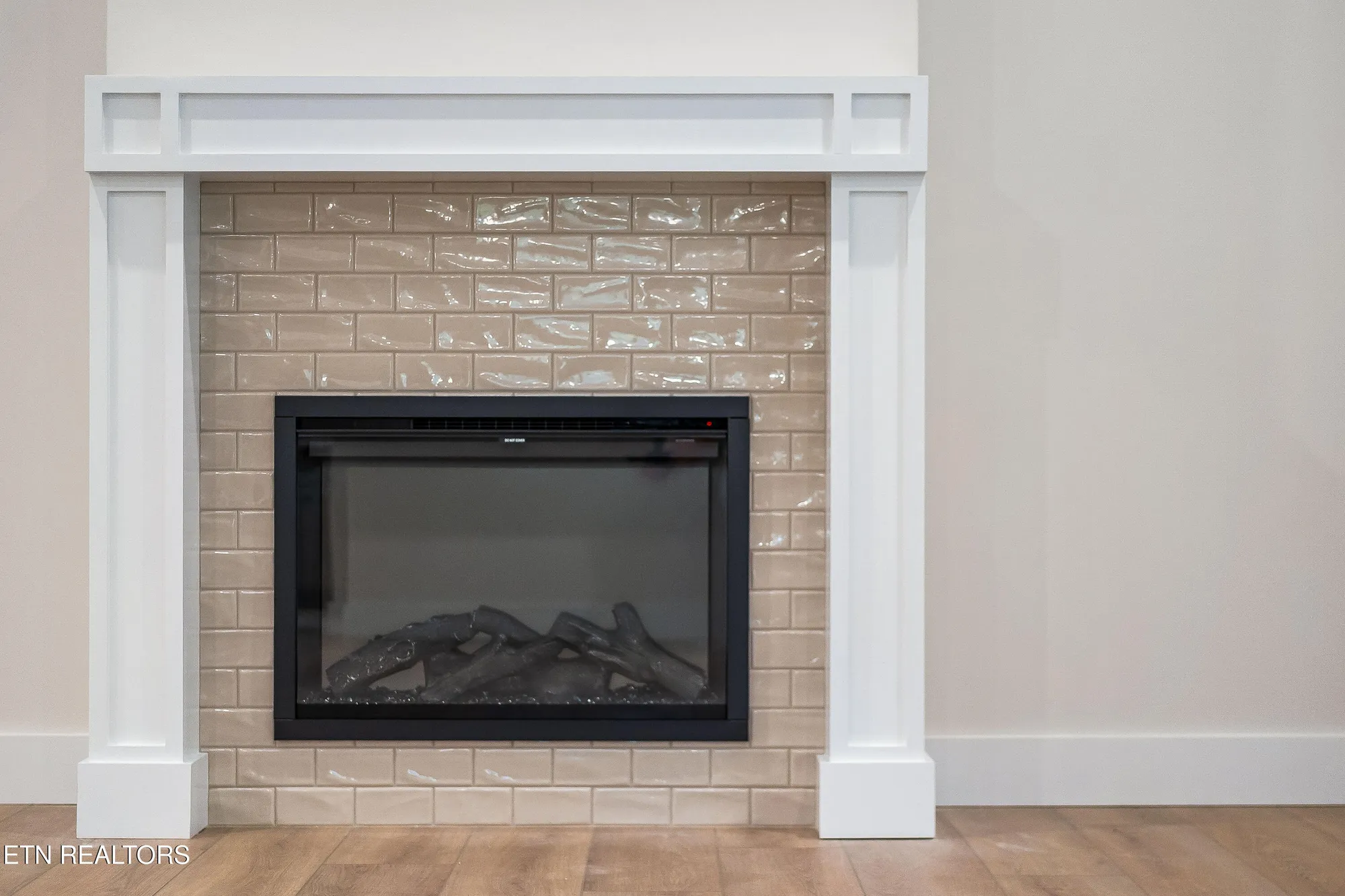 Property Slideshow image 8 of 37 | 160 hawes cir, Crossville, TN, 38558