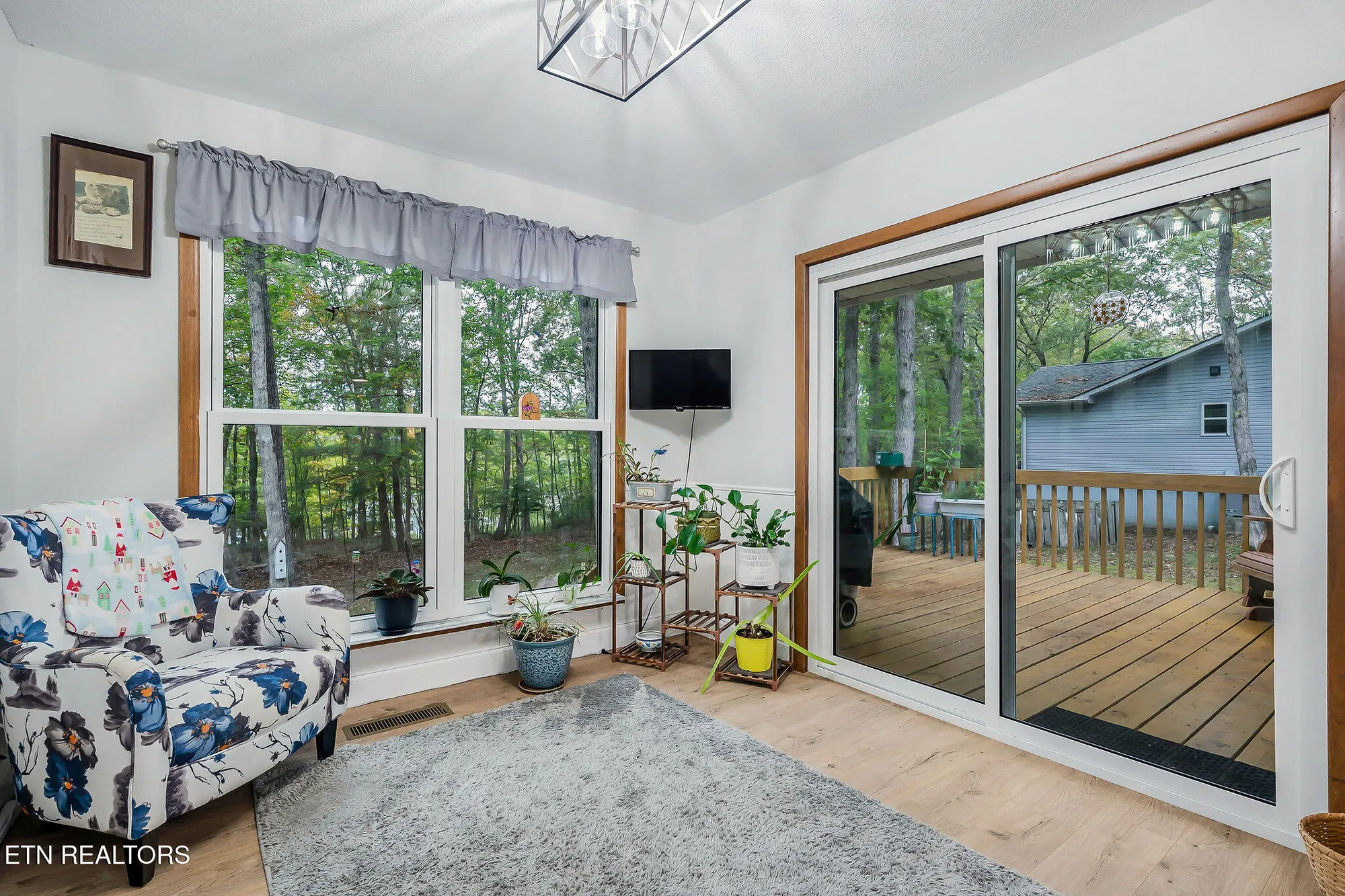 Property Slideshow image 11 of 41 | 155 lakeshire dr, Crossville, TN, 38558