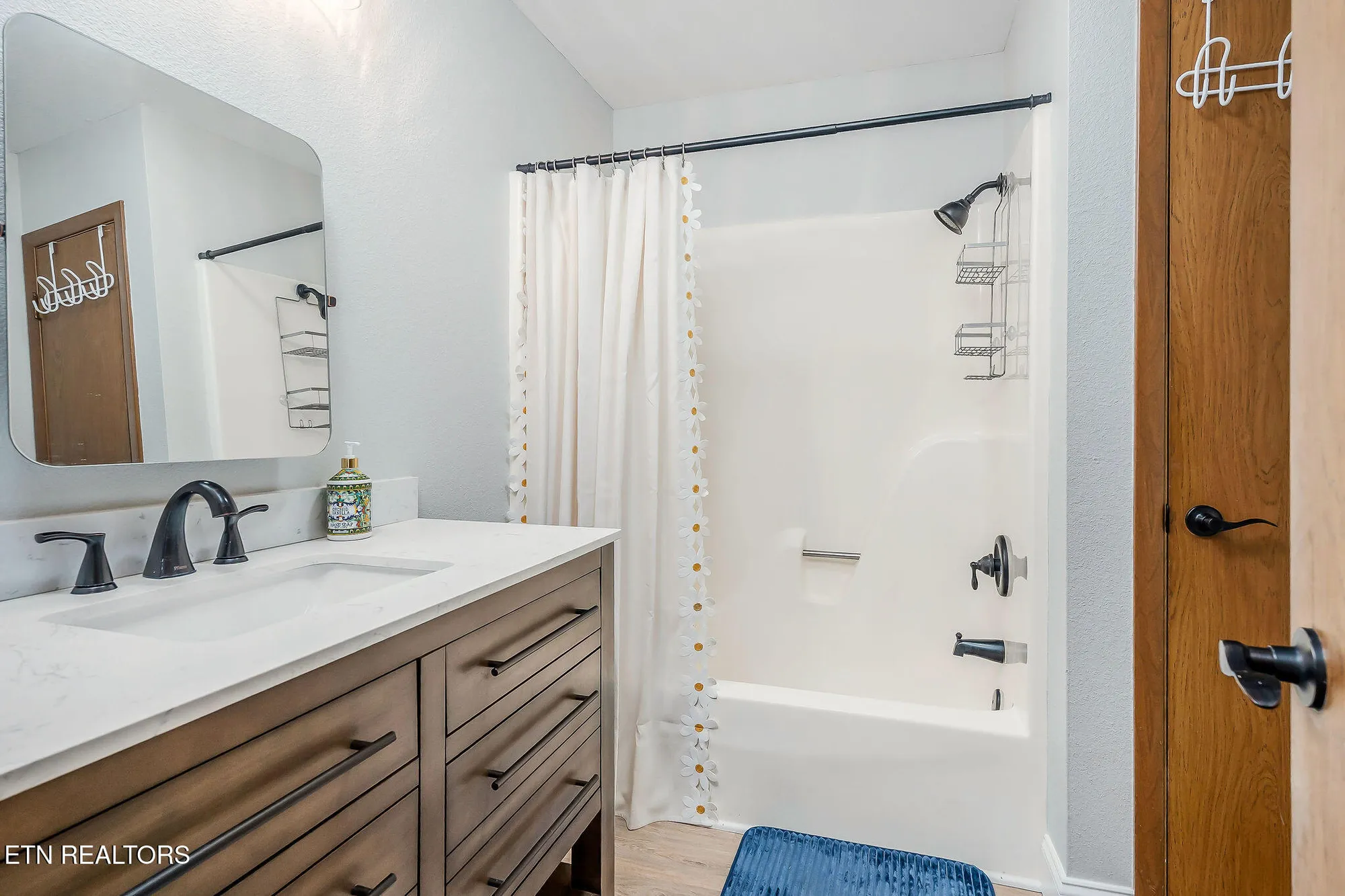 Property Slideshow image 24 of 41 | 155 lakeshire dr, Crossville, TN, 38558