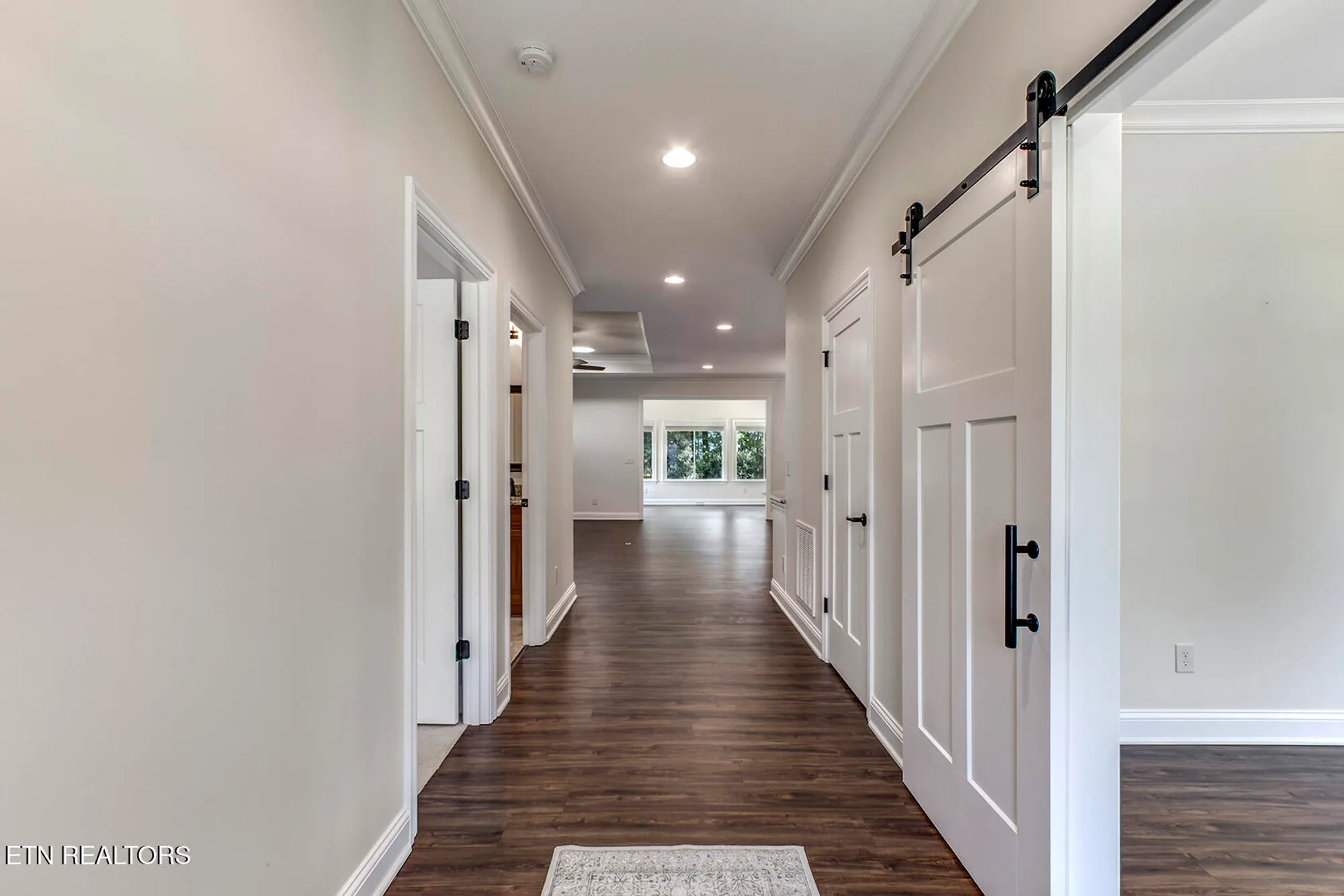 Property Slideshow image 4 of 48 | 184 saloli way, Loudon, TN, 37774