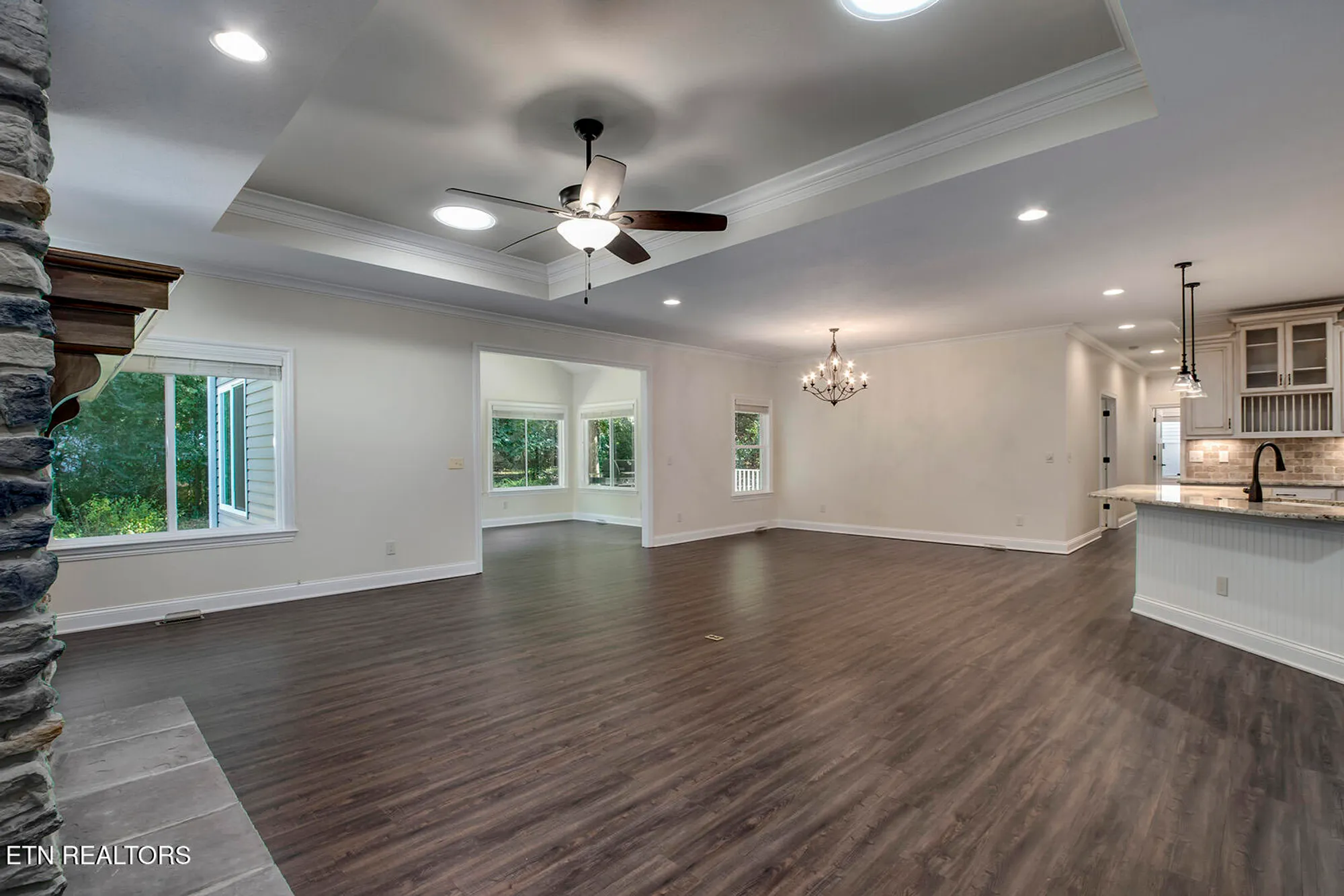 Property Slideshow image 9 of 48 | 184 saloli way, Loudon, TN, 37774