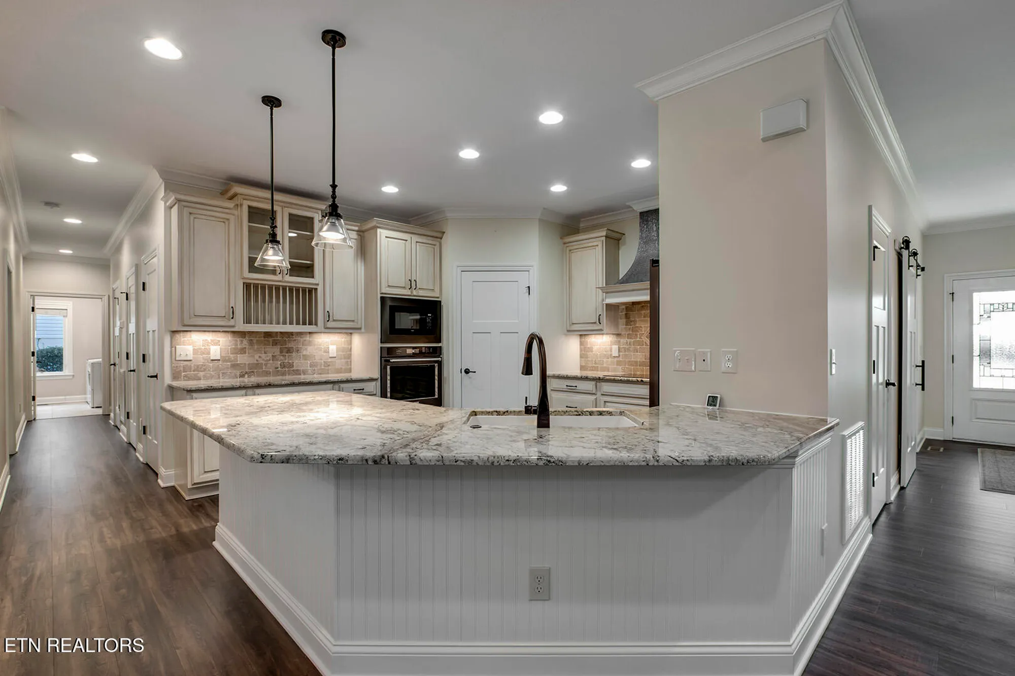 Property Slideshow image 22 of 48 | 184 saloli way, Loudon, TN, 37774