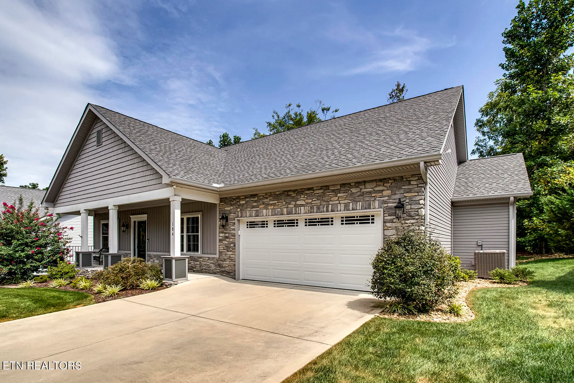 Property Slideshow image 40 of 48 | 184 saloli way, Loudon, TN, 37774