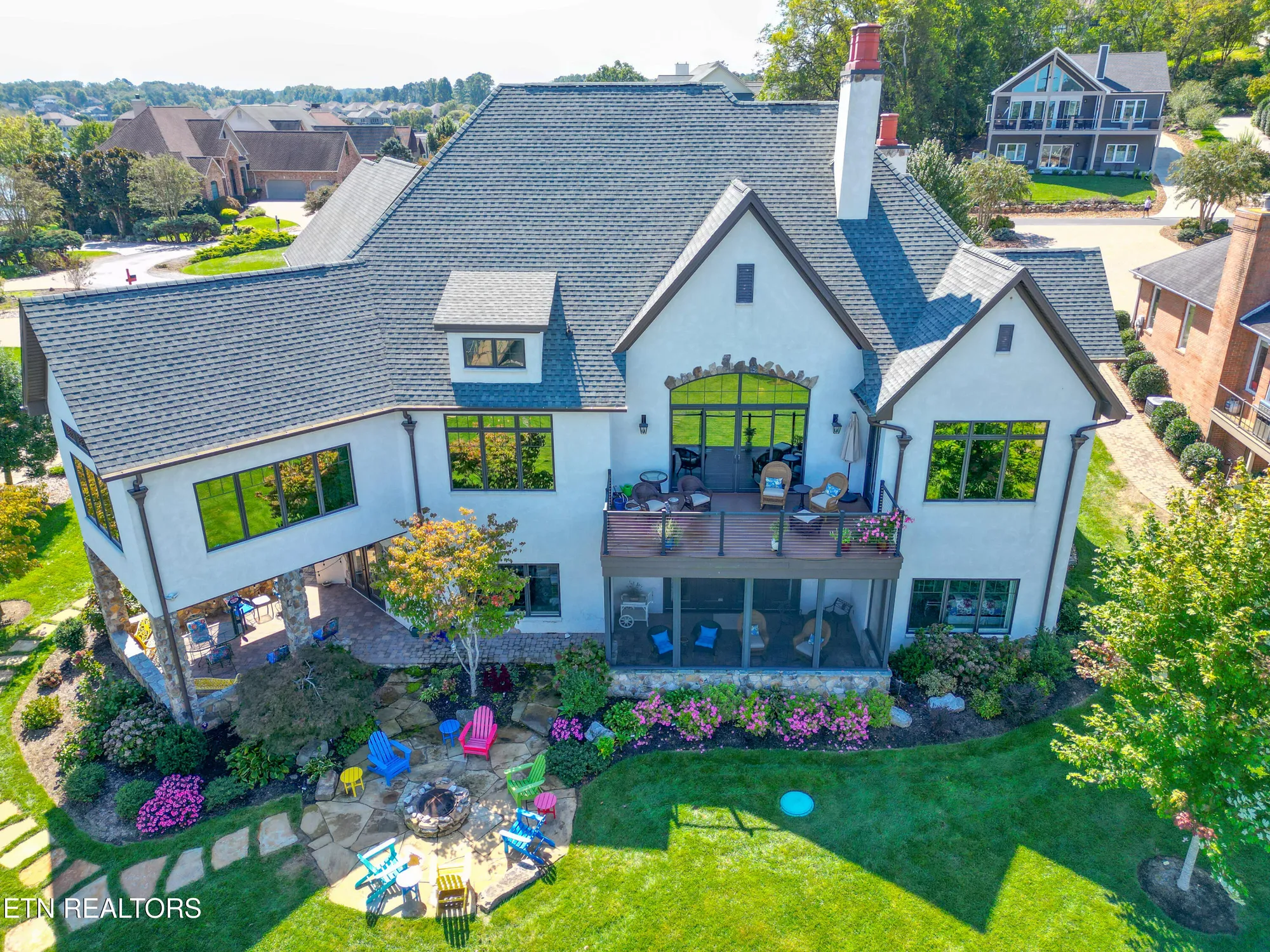 Property Slideshow image 3 of 60 | 201 coyatee cv, Loudon, TN, 37774