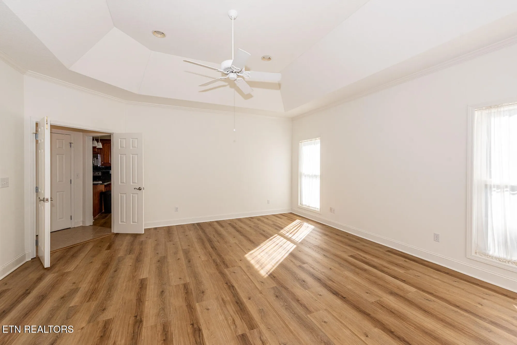 Property Slideshow image 31 of 49 | 210 oologila pl, Loudon, TN, 37774