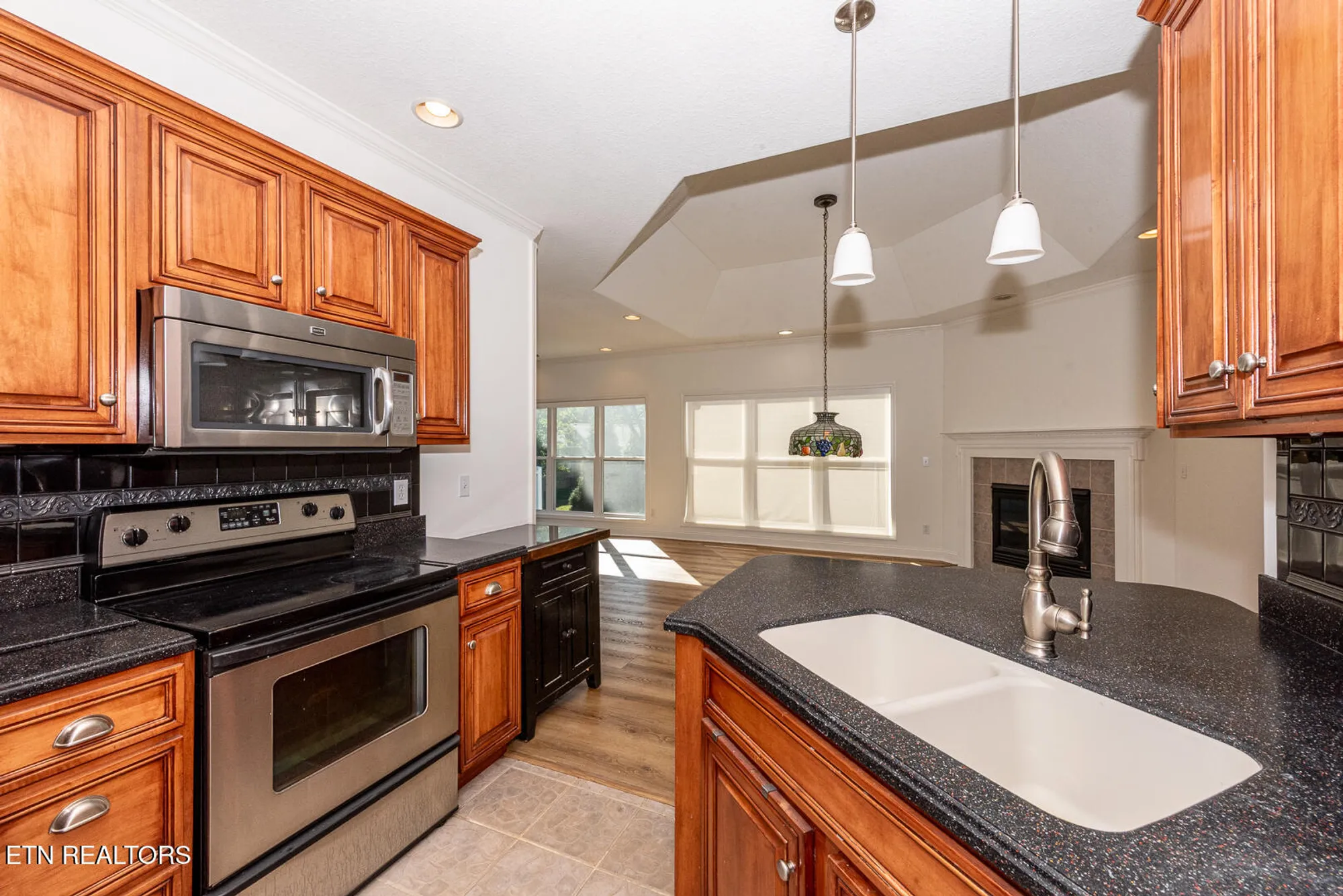 Property Slideshow image 15 of 49 | 210 oologila pl, Loudon, TN, 37774