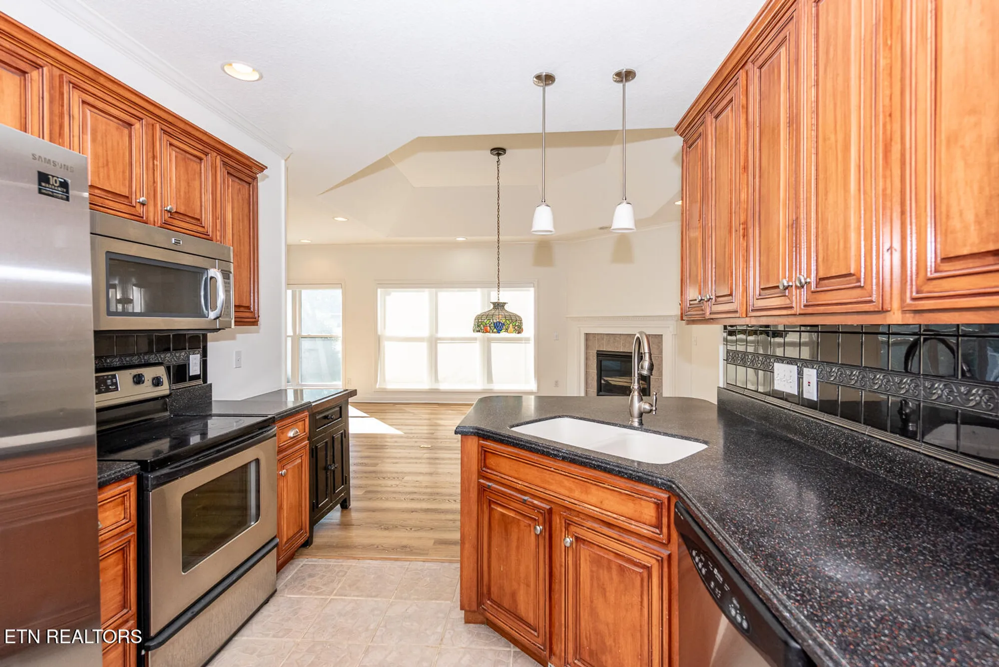 Property Slideshow image 13 of 49 | 210 oologila pl, Loudon, TN, 37774